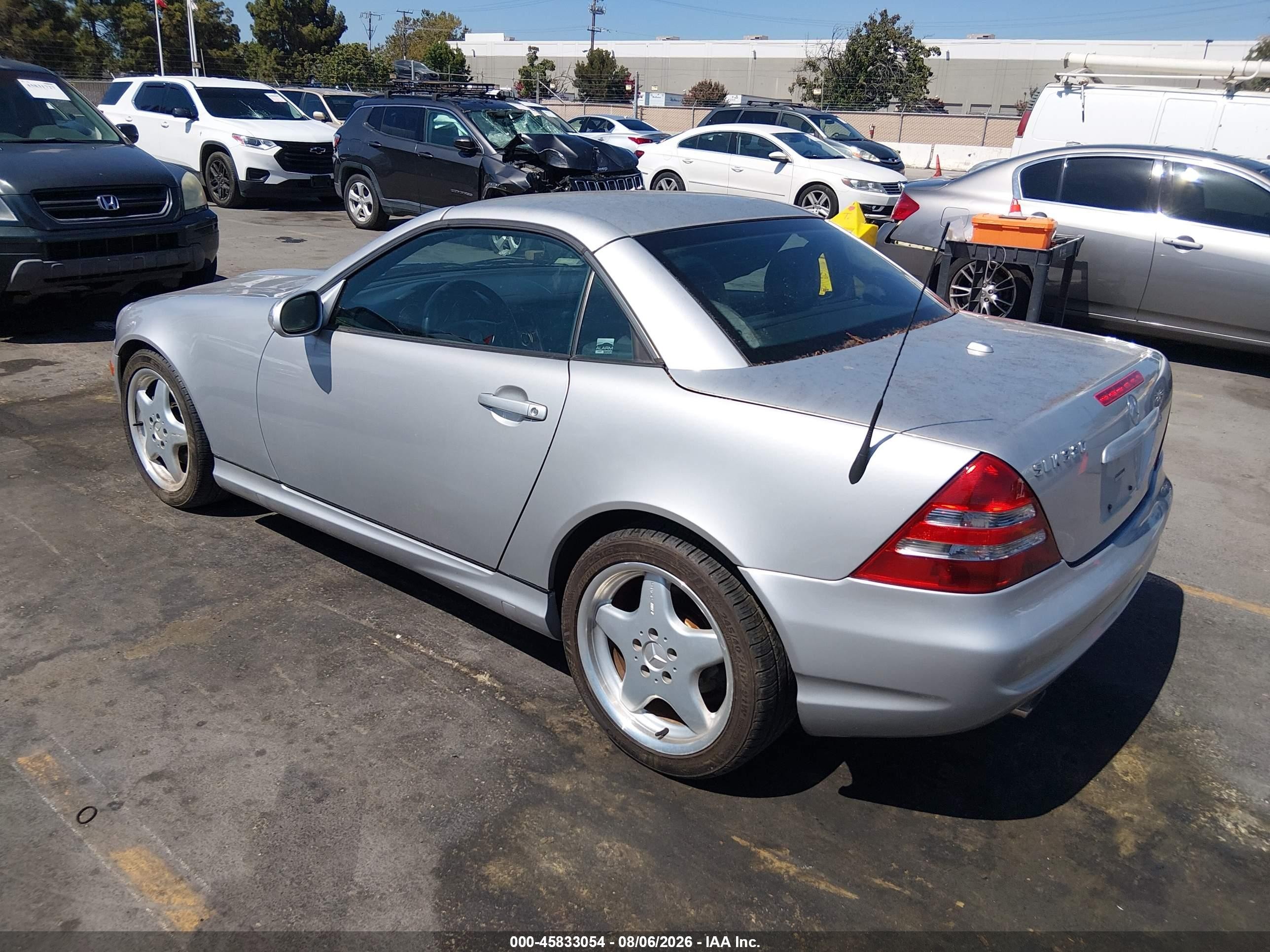 2001 Mercedes-benz Slk 320   Silver vin: WDBKK65F31F219390