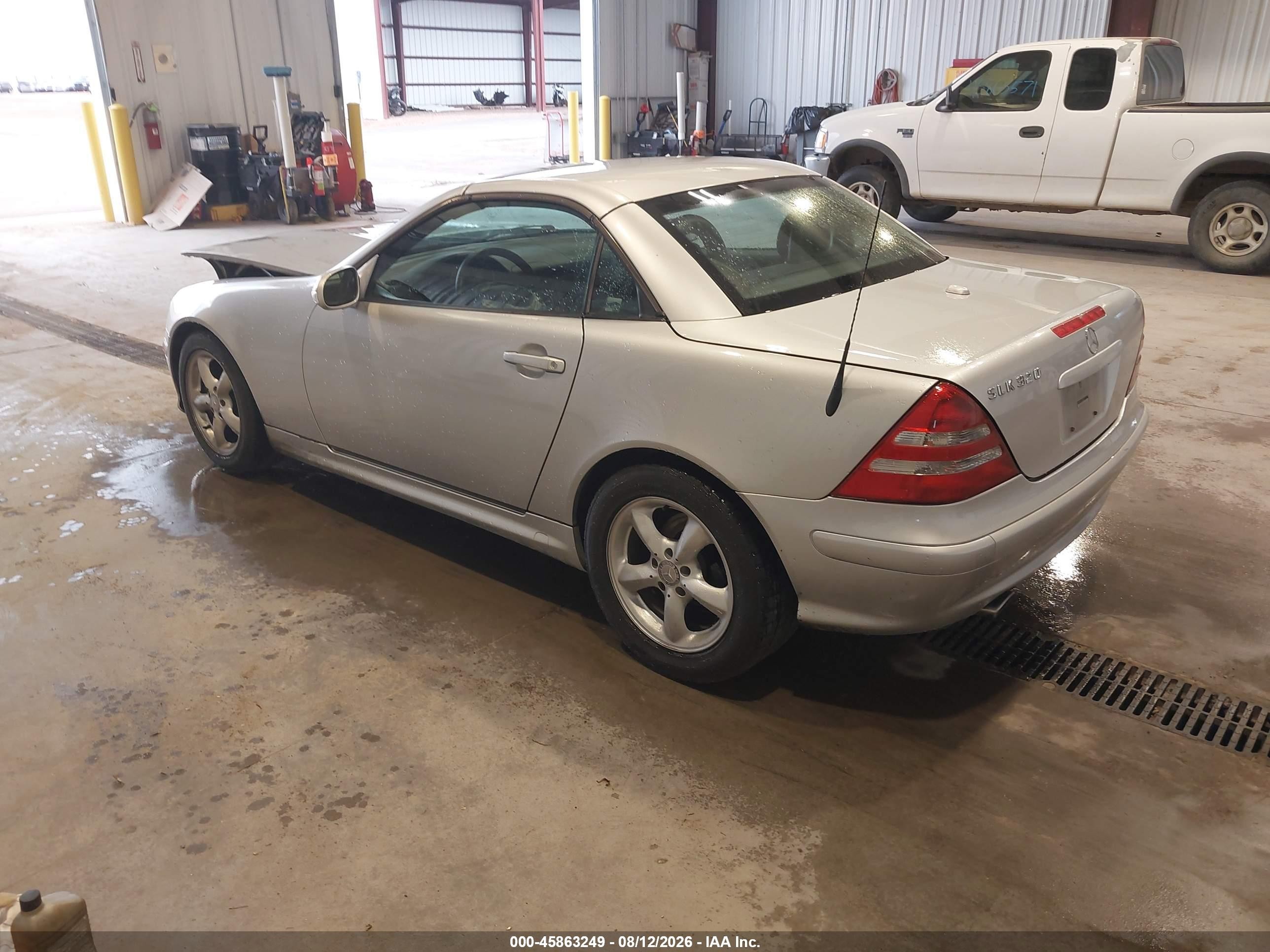 2001 Mercedes-benz Slk 320 Silver vin: WDBKK65F31F220801