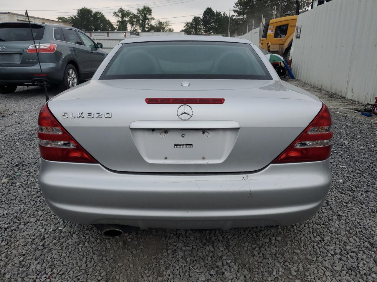 2001 Mercedes-benz Slk 320 Silver vin: WDBKK65F31F230678