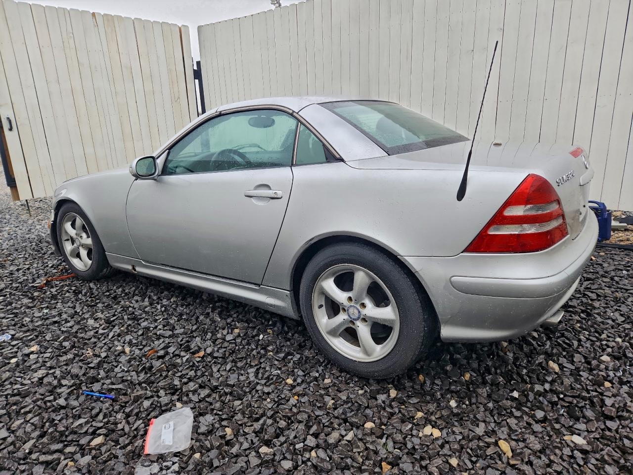 2001 Mercedes-benz Slk 320 Silver vin: WDBKK65F41F178865