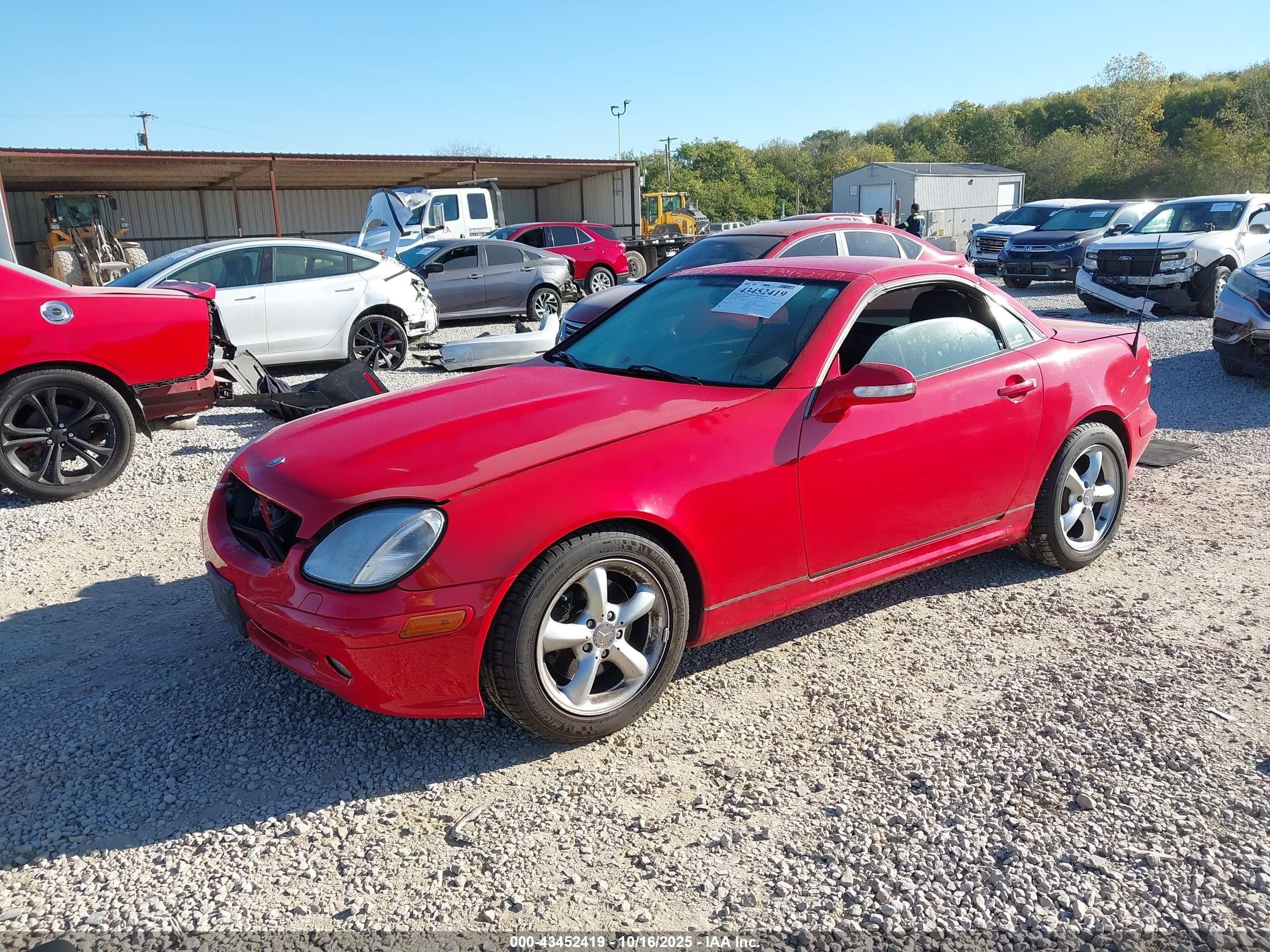 2001 Mercedes-benz Slk 320   Red vin: WDBKK65F41F191373