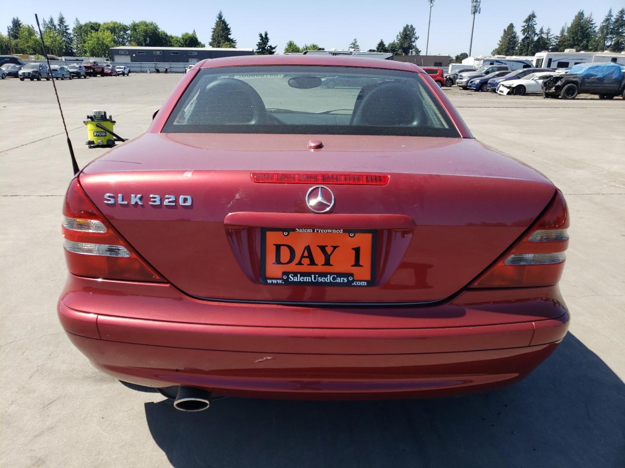 2001 Mercedes-benz Slk 320 Burgundy vin: WDBKK65F41F197285