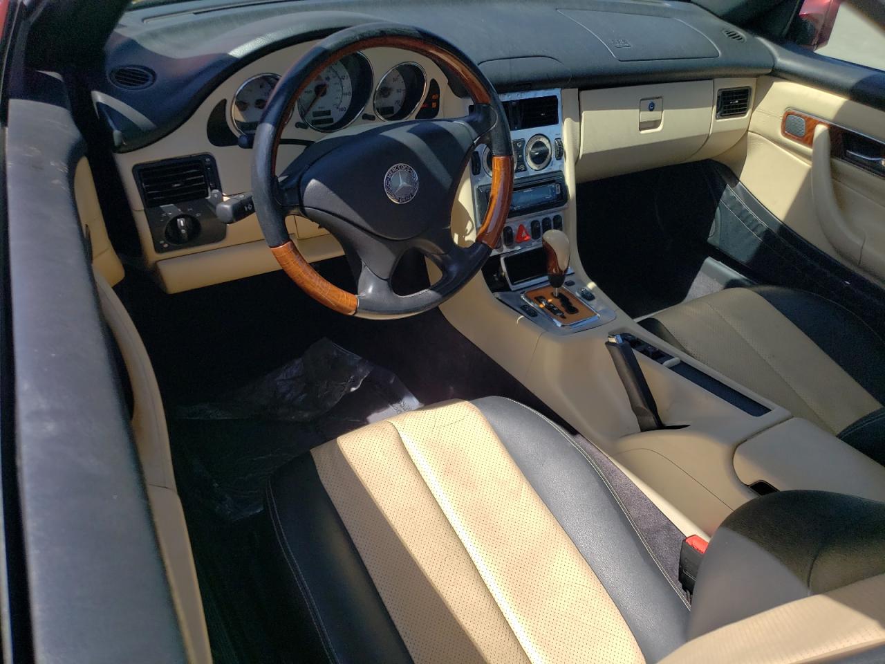 2001 Mercedes-benz Slk 320 Burgundy vin: WDBKK65F41F197285