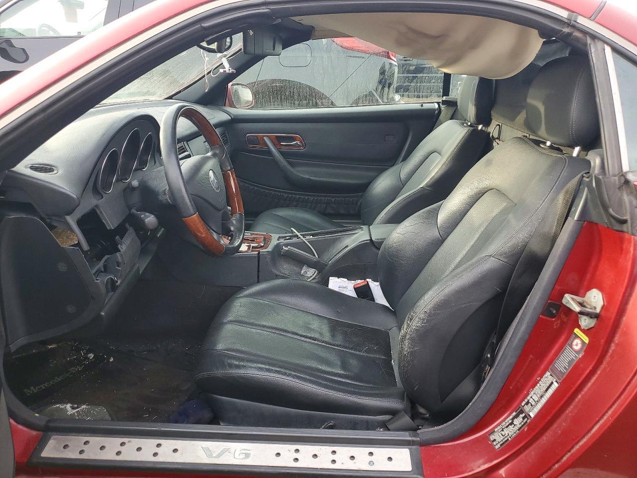 2001 Mercedes-benz Slk 320 Red vin: WDBKK65F41F211721