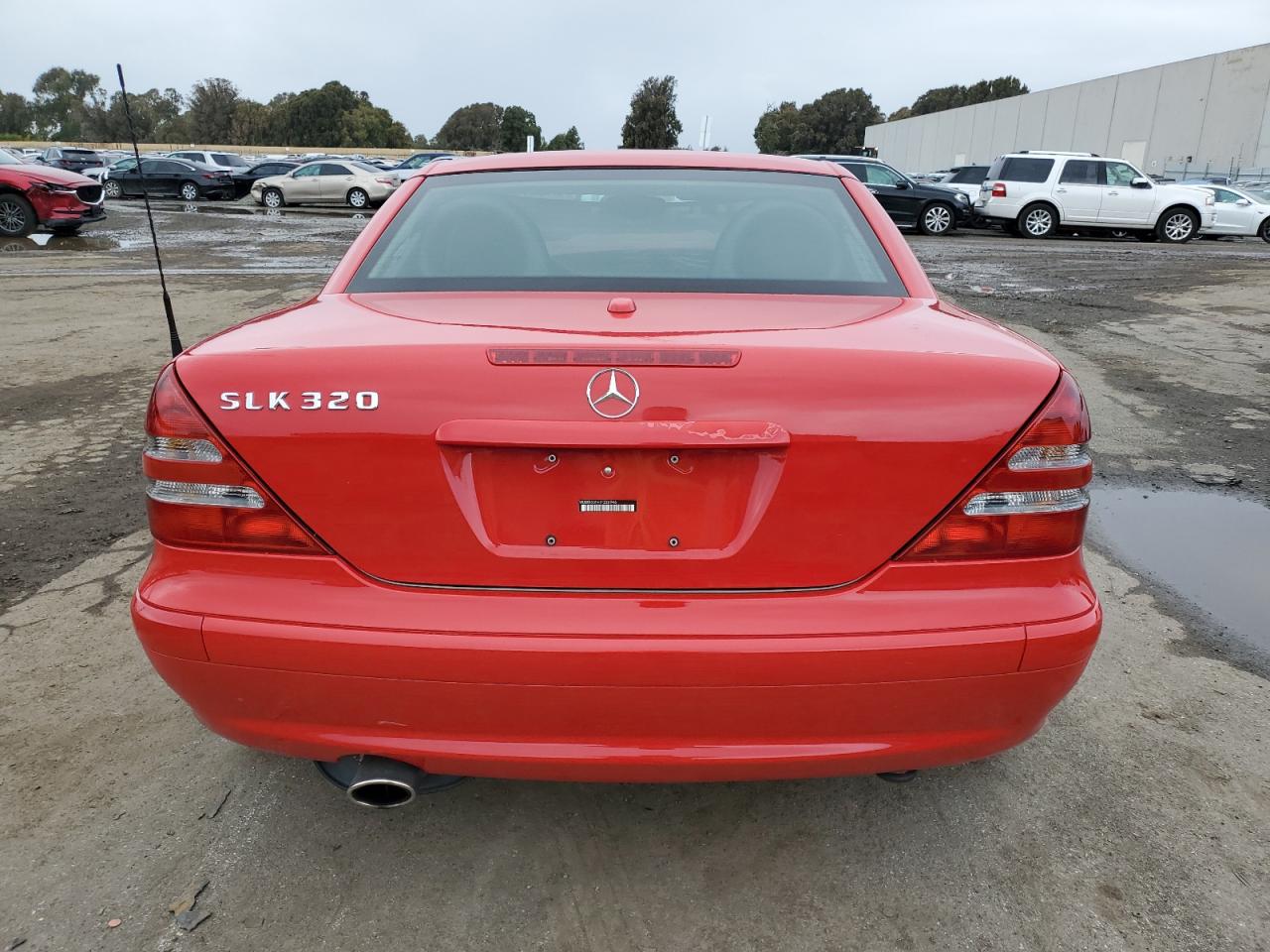 2001 Mercedes-benz Slk 320 Red vin: WDBKK65F41F226946