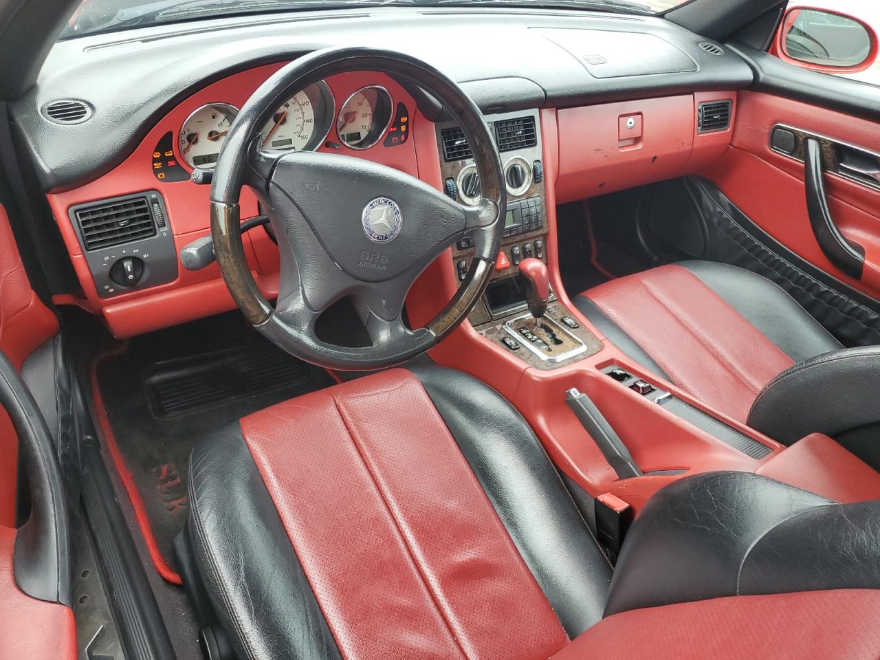 2001 Mercedes-benz Slk 320 Red vin: WDBKK65F41F226946