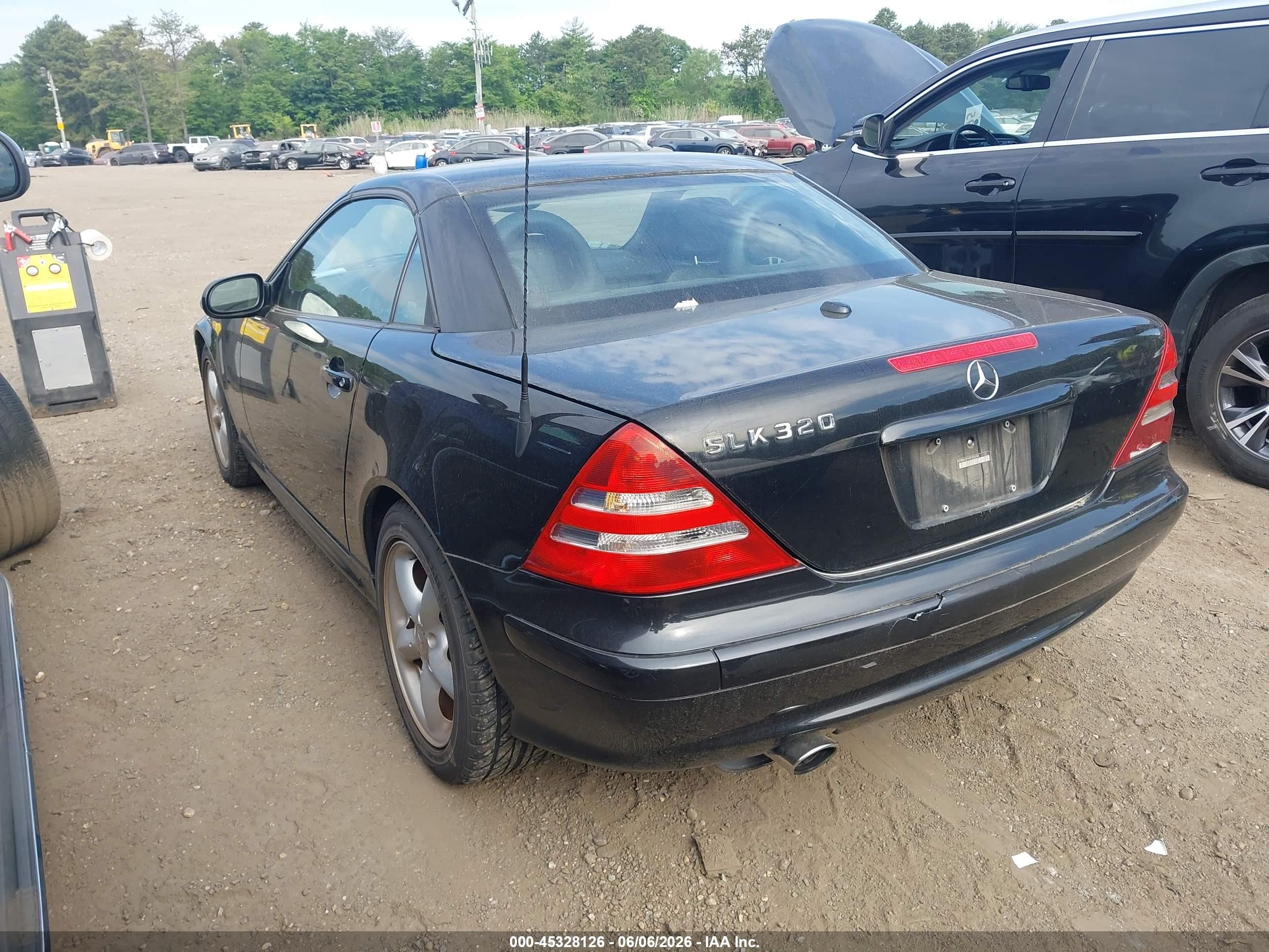 2004 Mercedes-benz Slk 320   Черный vin: WDBKK65F44F305246