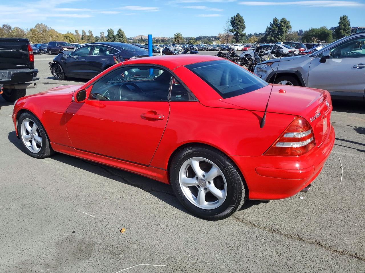 2004 Mercedes-benz Slk 320 Red vin: WDBKK65F44F306820