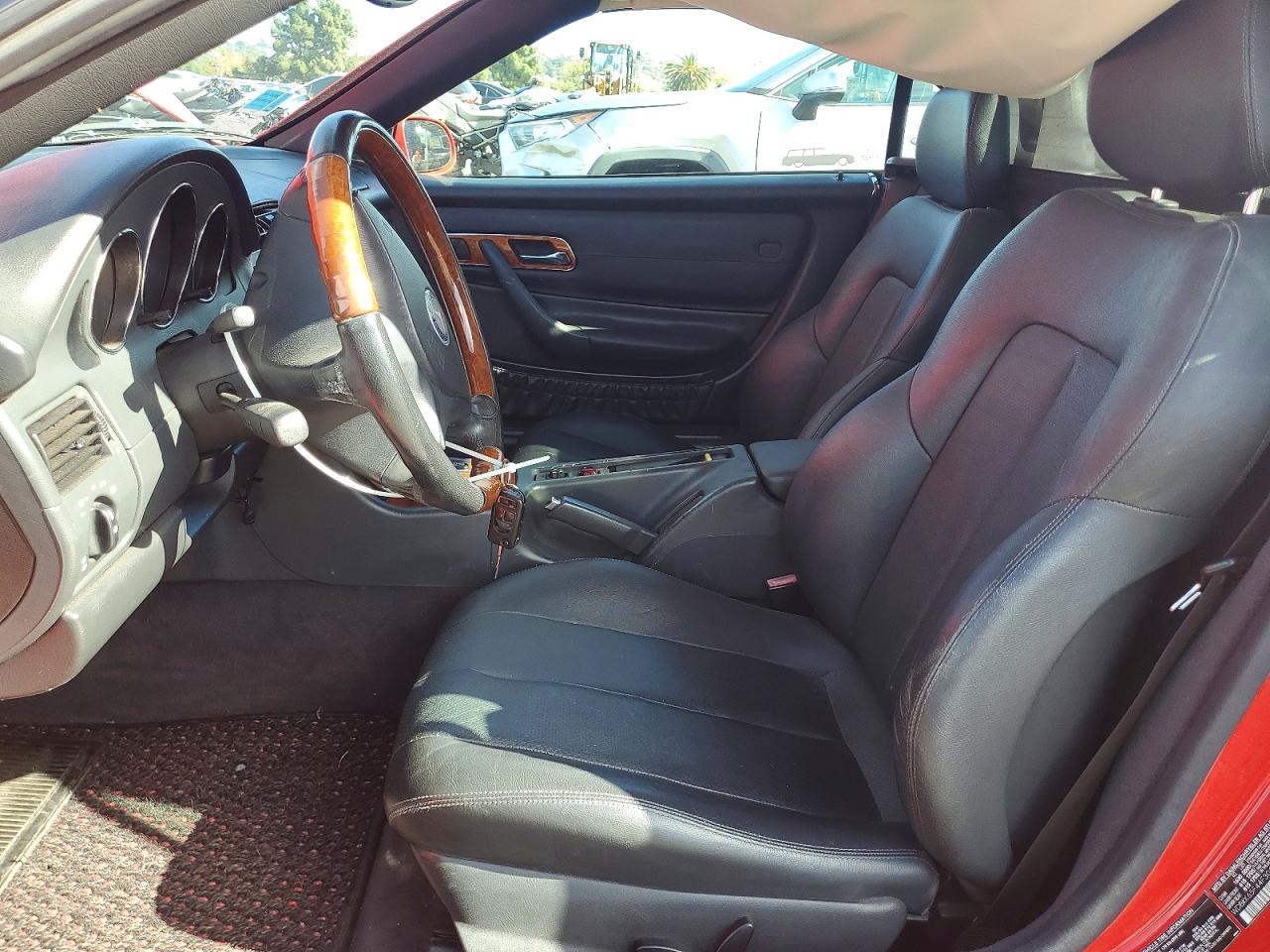 2004 Mercedes-benz Slk 320 Red vin: WDBKK65F44F306820