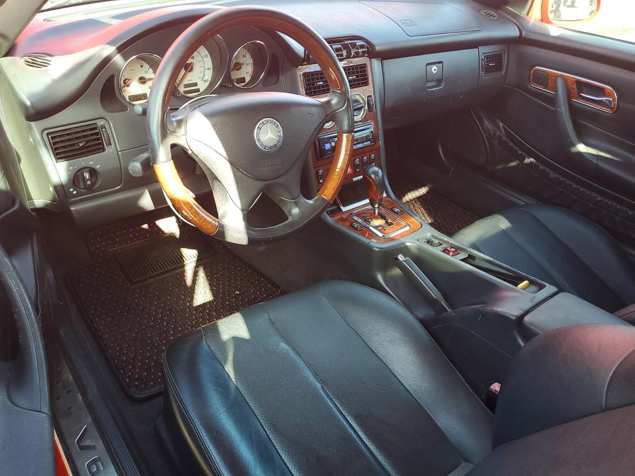 2004 Mercedes-benz Slk 320 Red vin: WDBKK65F44F306820