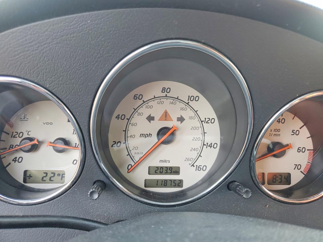 2001 Mercedes-benz Slk 320 Orange vin: WDBKK65F51F193357