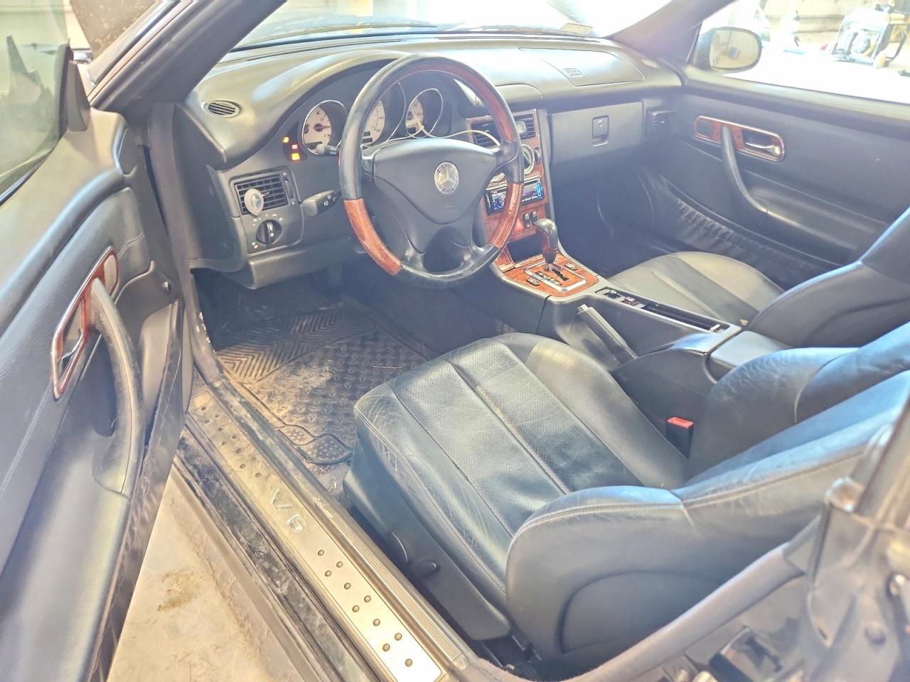 2001 Mercedes-benz Slk 320 Black vin: WDBKK65F51F195139