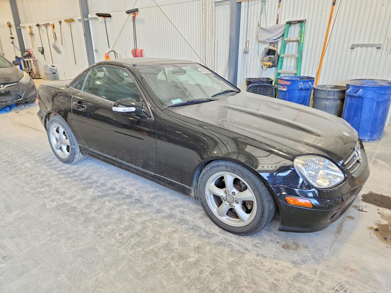 2001 Mercedes-benz Slk 320 Black vin: WDBKK65F51F195139