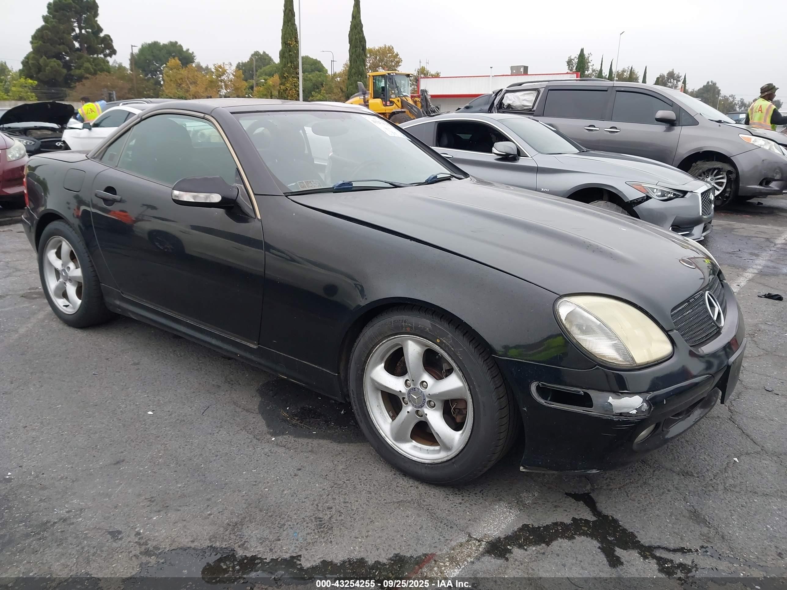 2001 Mercedes-benz Slk 320   Black vin: WDBKK65F51F211940