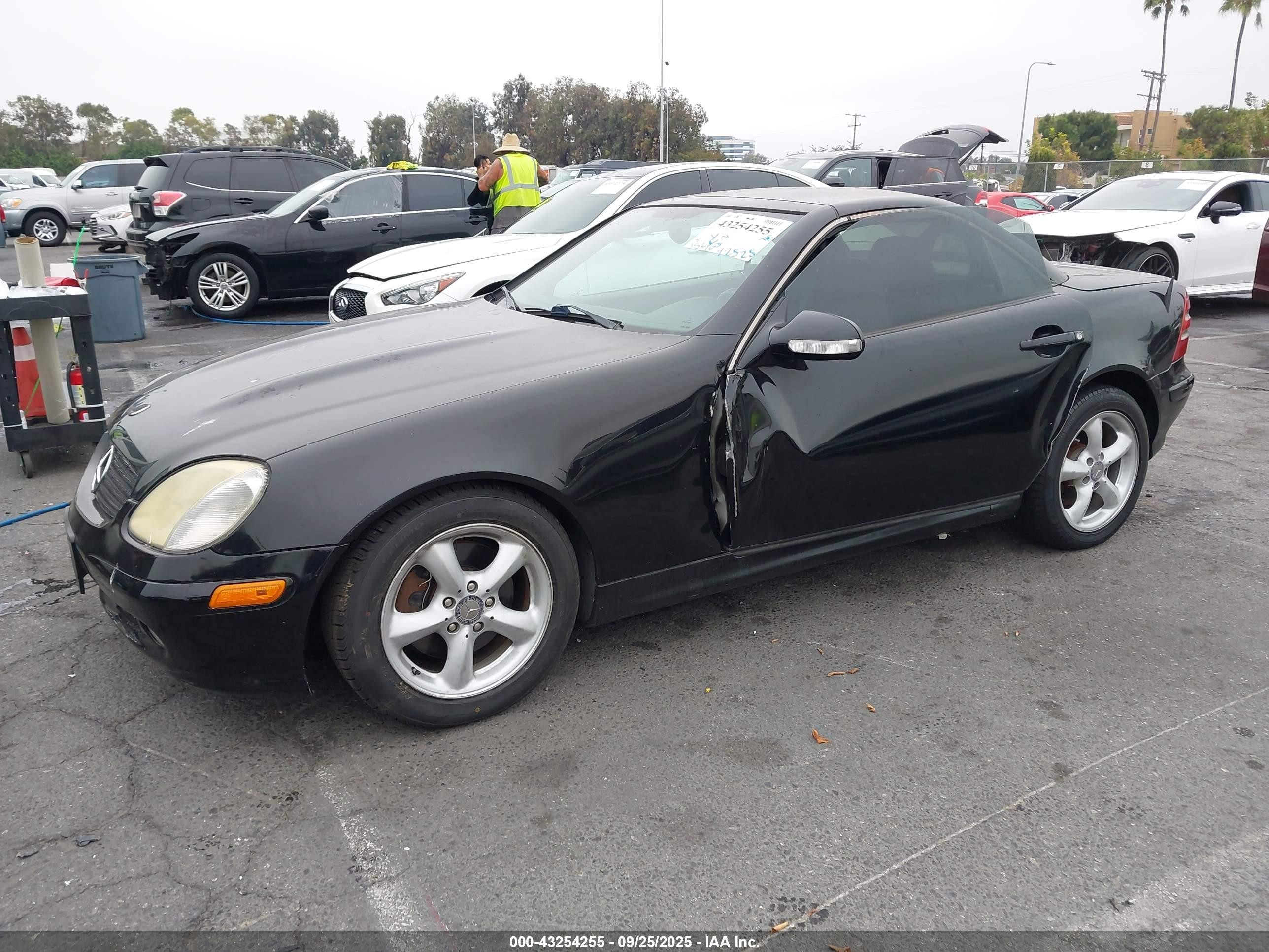 2001 Mercedes-benz Slk 320   Black vin: WDBKK65F51F211940