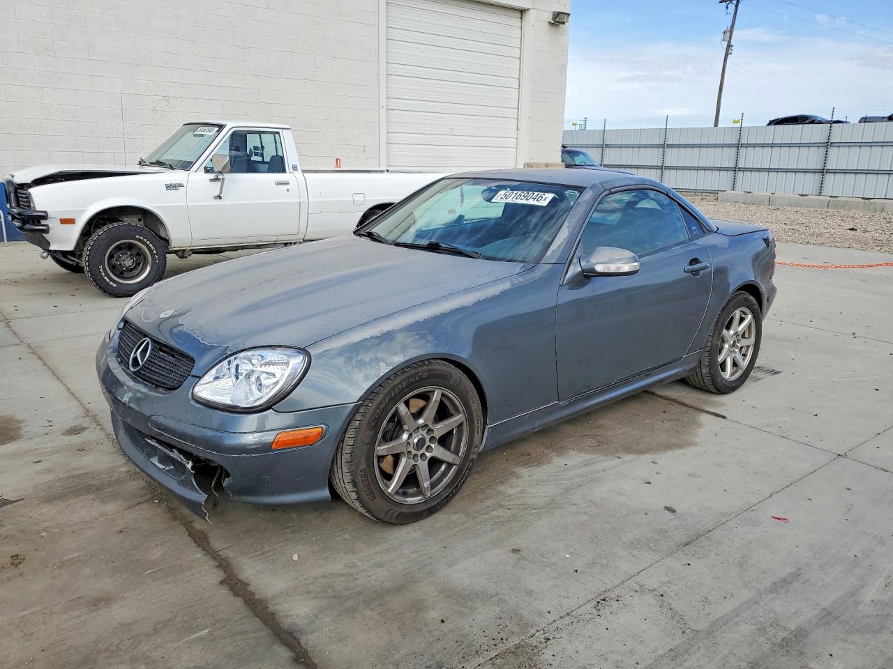 2001 Mercedes-benz Slk 320 Silver vin: WDBKK65F51F213428