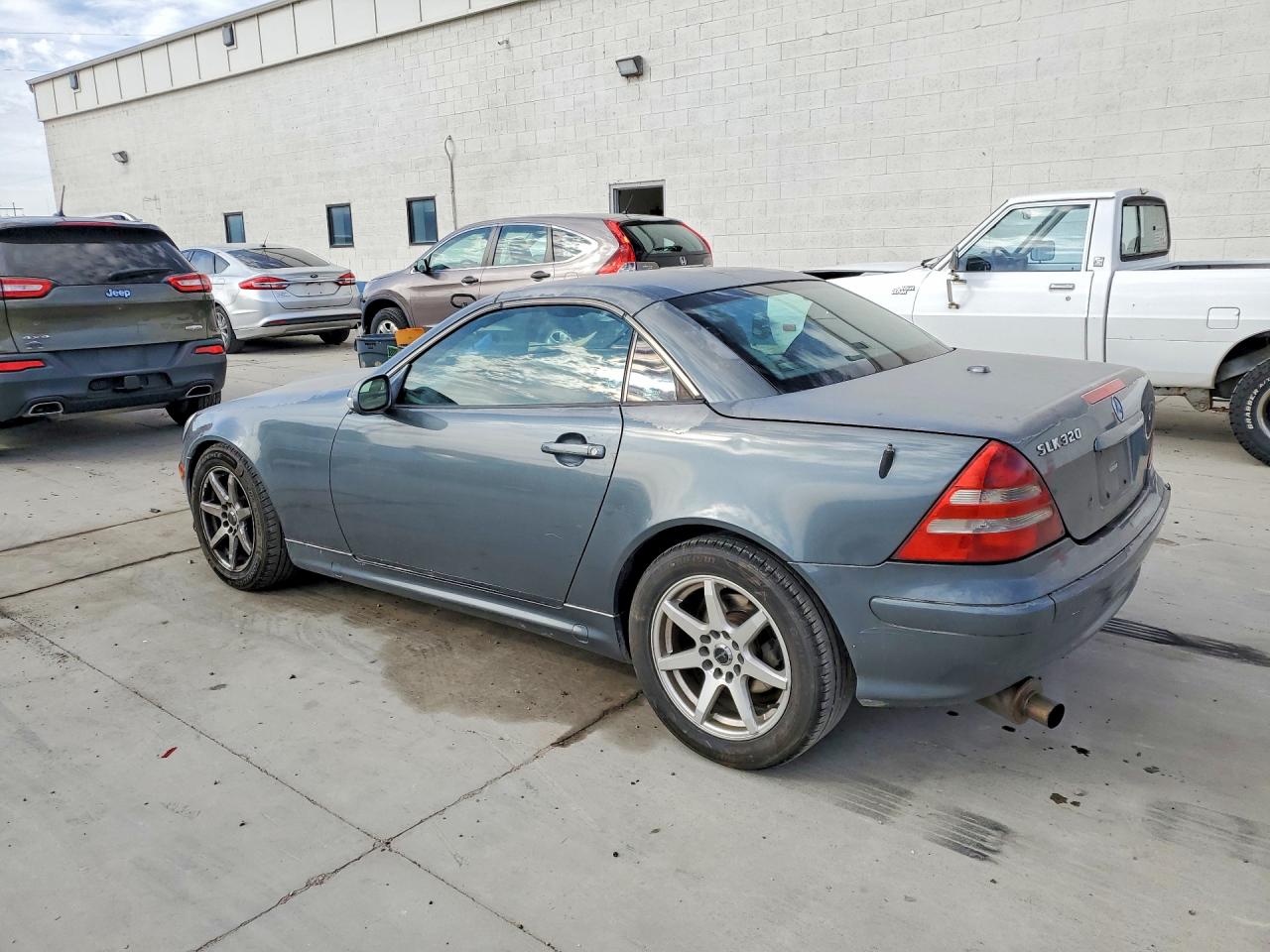 2001 Mercedes-benz Slk 320 Silver vin: WDBKK65F51F213428