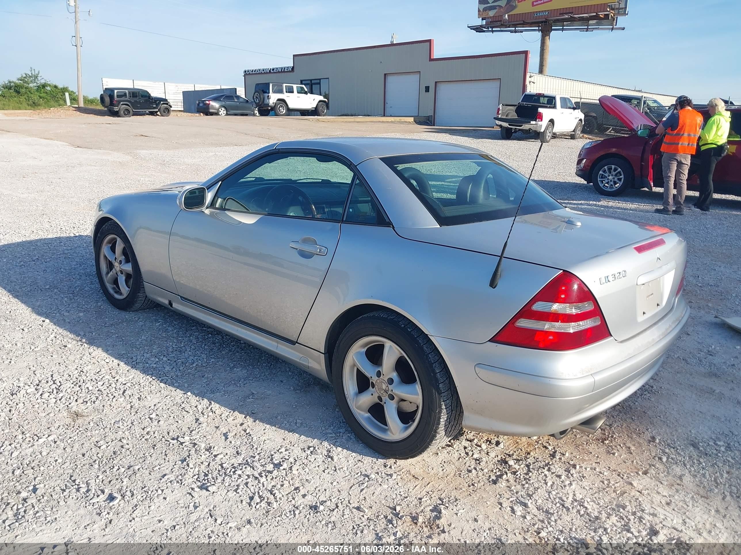 2001 Mercedes-benz Slk 320   Silver vin: WDBKK65F61F224387