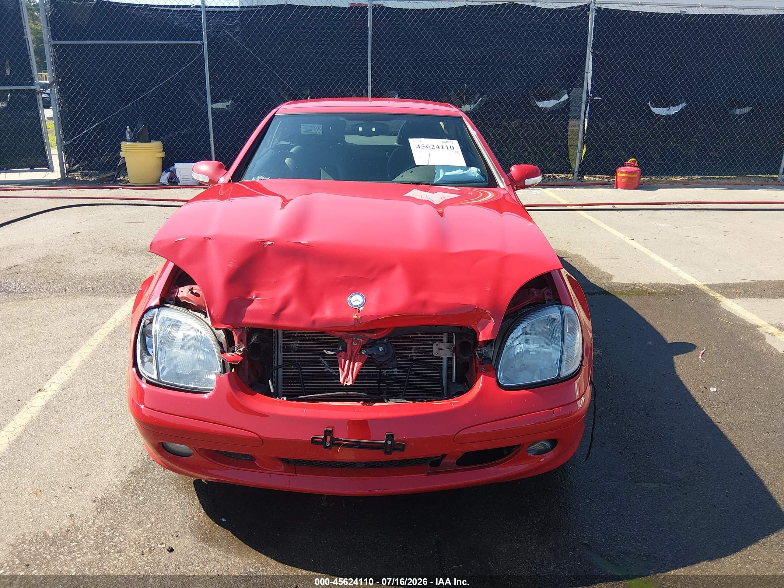 2001 Mercedes-benz Slk 320   Red vin: WDBKK65F61F230867