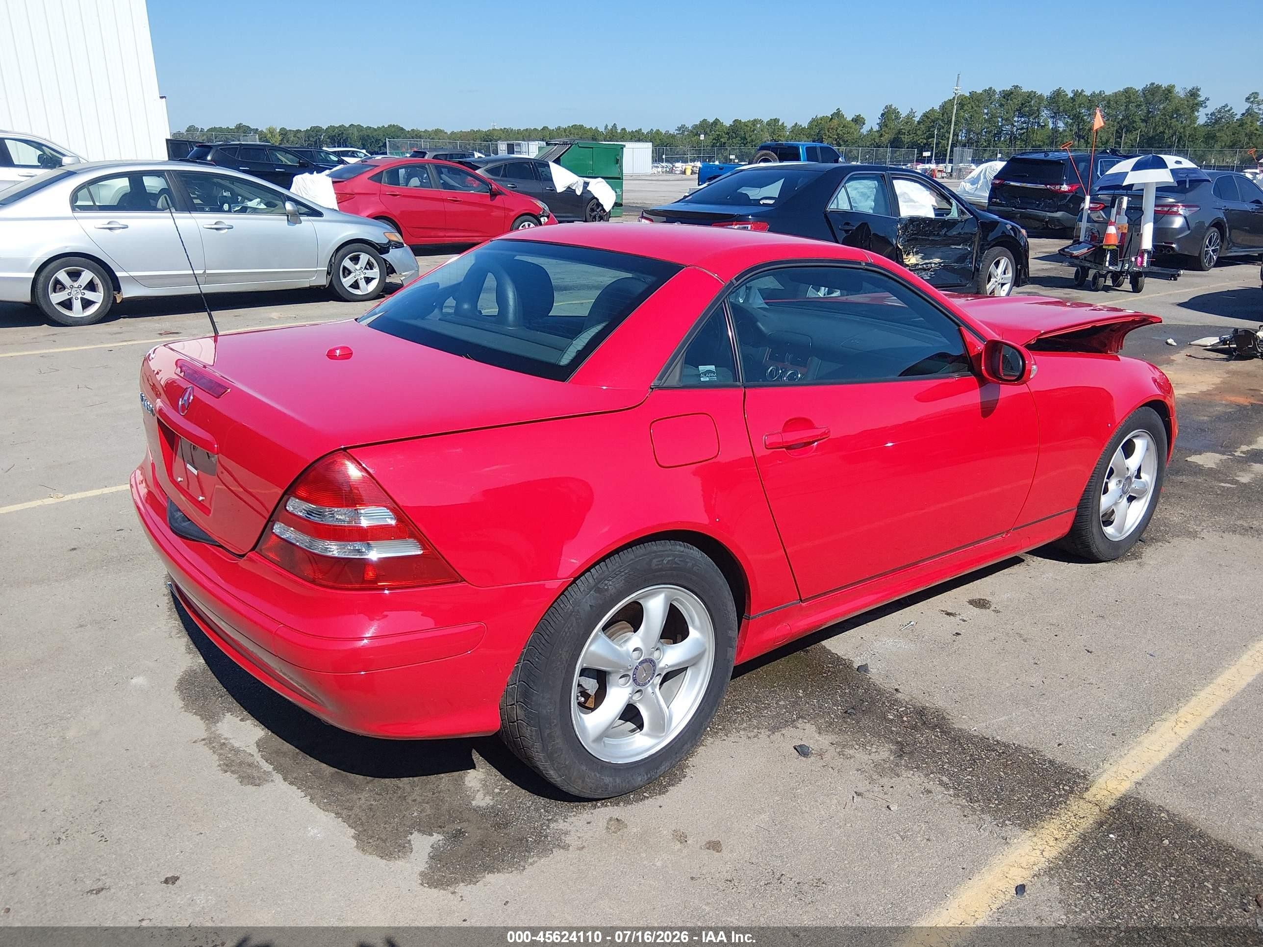 2001 Mercedes-benz Slk 320   Red vin: WDBKK65F61F230867