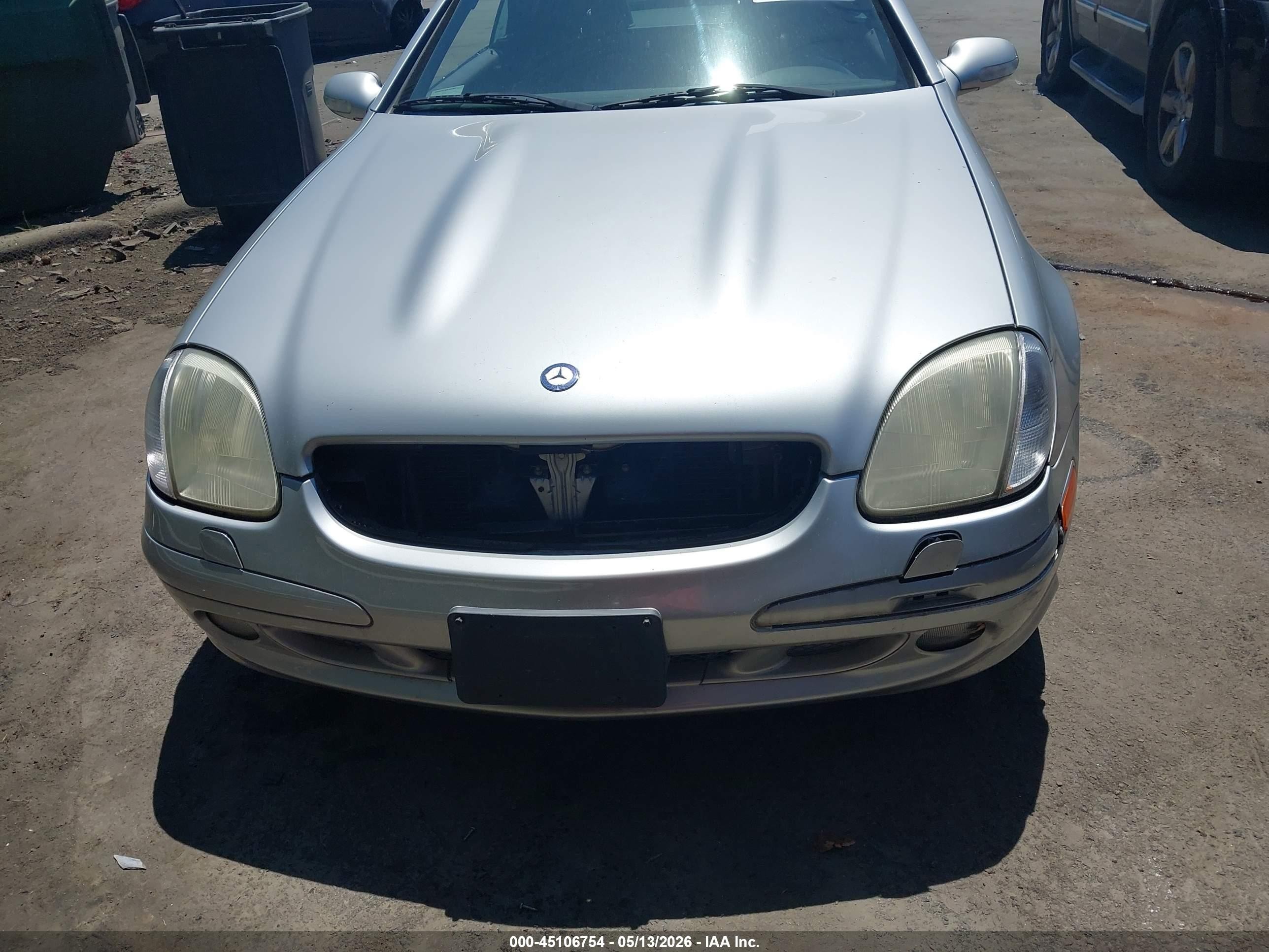 2002 Mercedes-benz Slk 320   Серебряный vin: WDBKK65F62F249484
