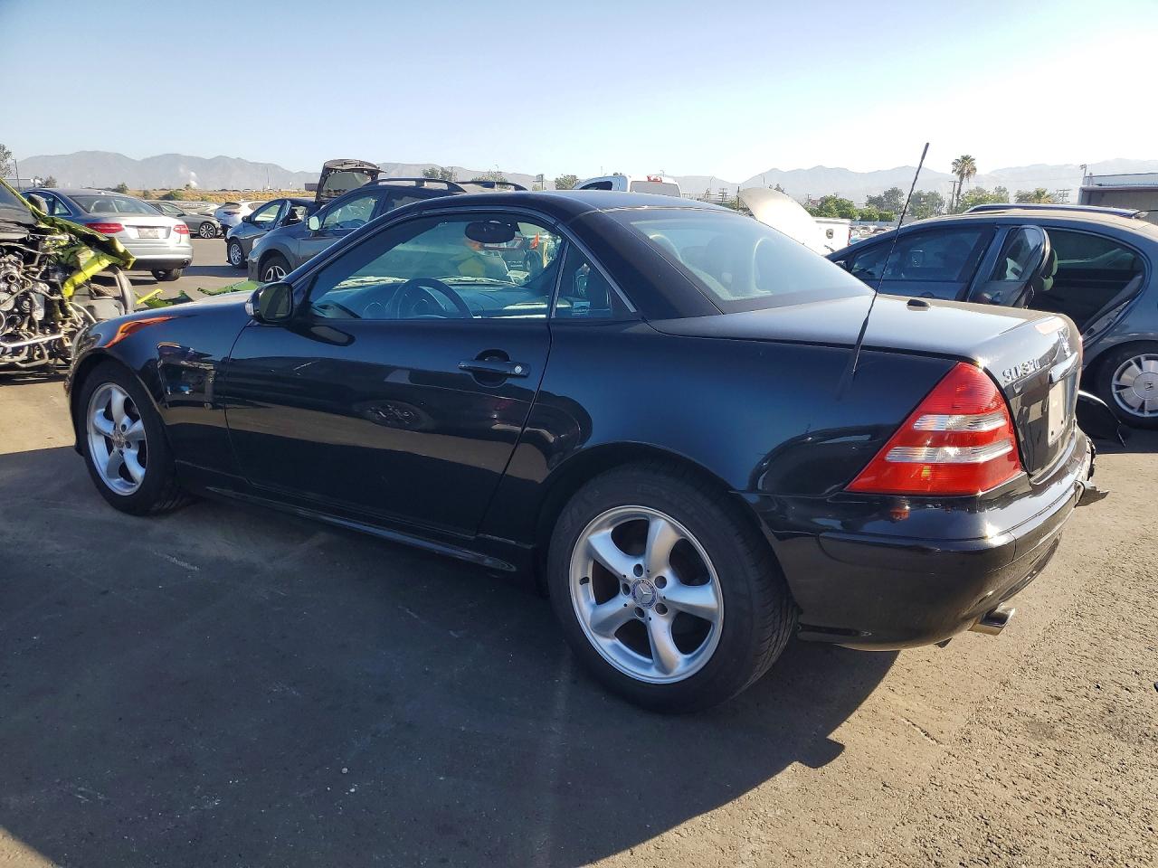 2002 Mercedes-benz Slk 320 Black vin: WDBKK65F62F252434