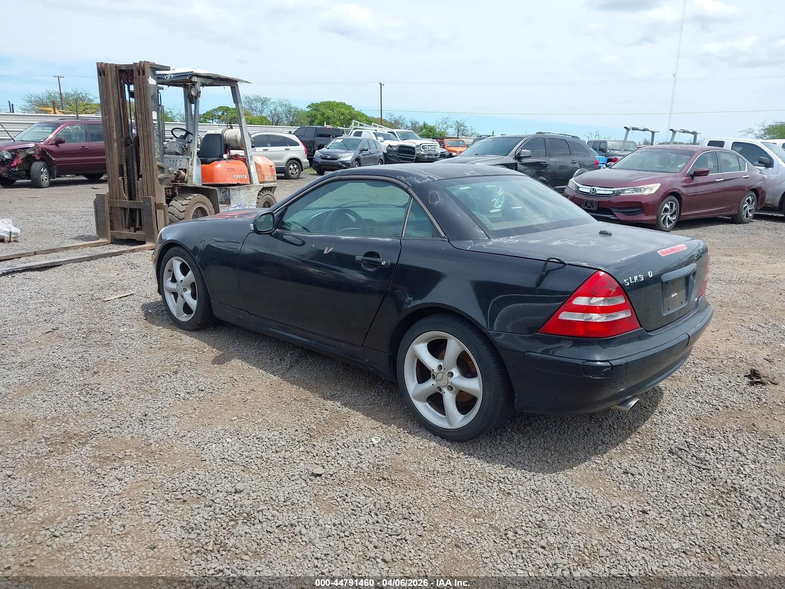 2003 Mercedes-benz Slk 320   Black vin: WDBKK65F63F275262