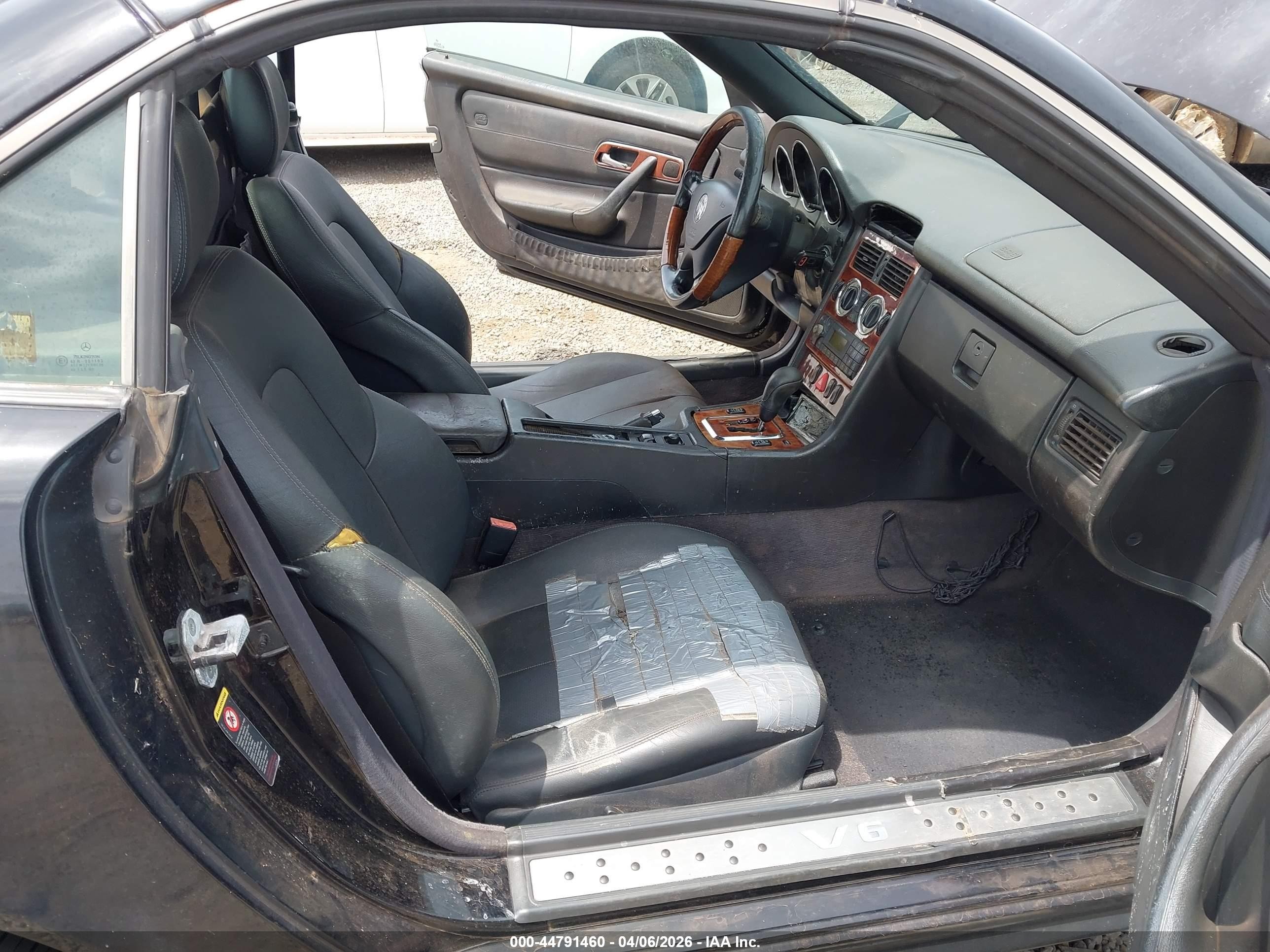 2003 Mercedes-benz Slk 320   Black vin: WDBKK65F63F275262