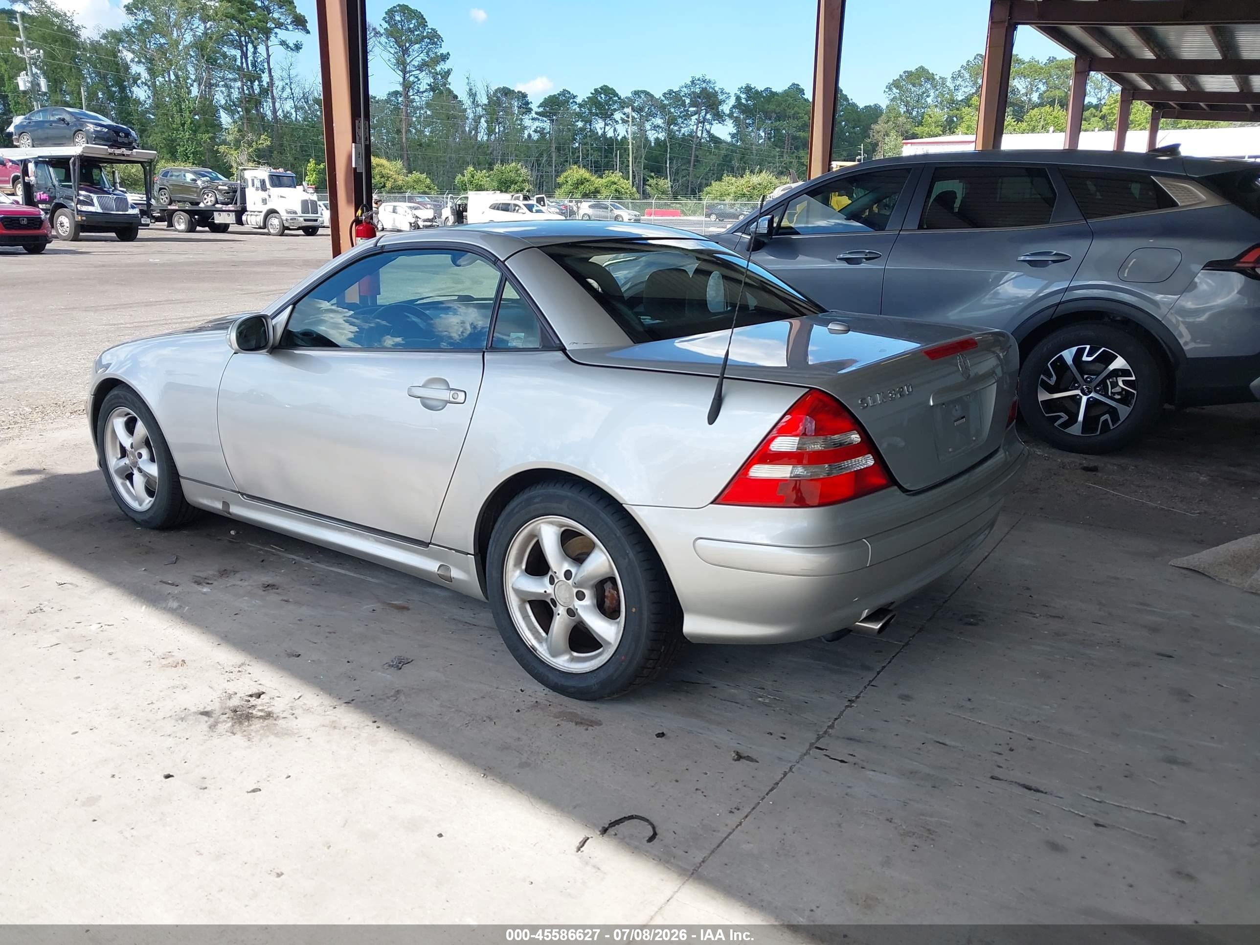 2003 Mercedes-benz Slk 320   Silver vin: WDBKK65F63F286052