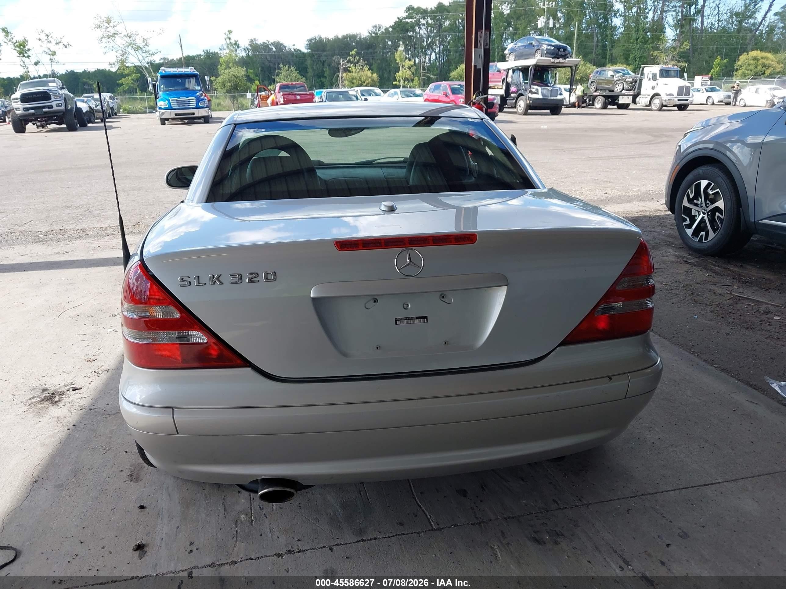 2003 Mercedes-benz Slk 320   Silver vin: WDBKK65F63F286052