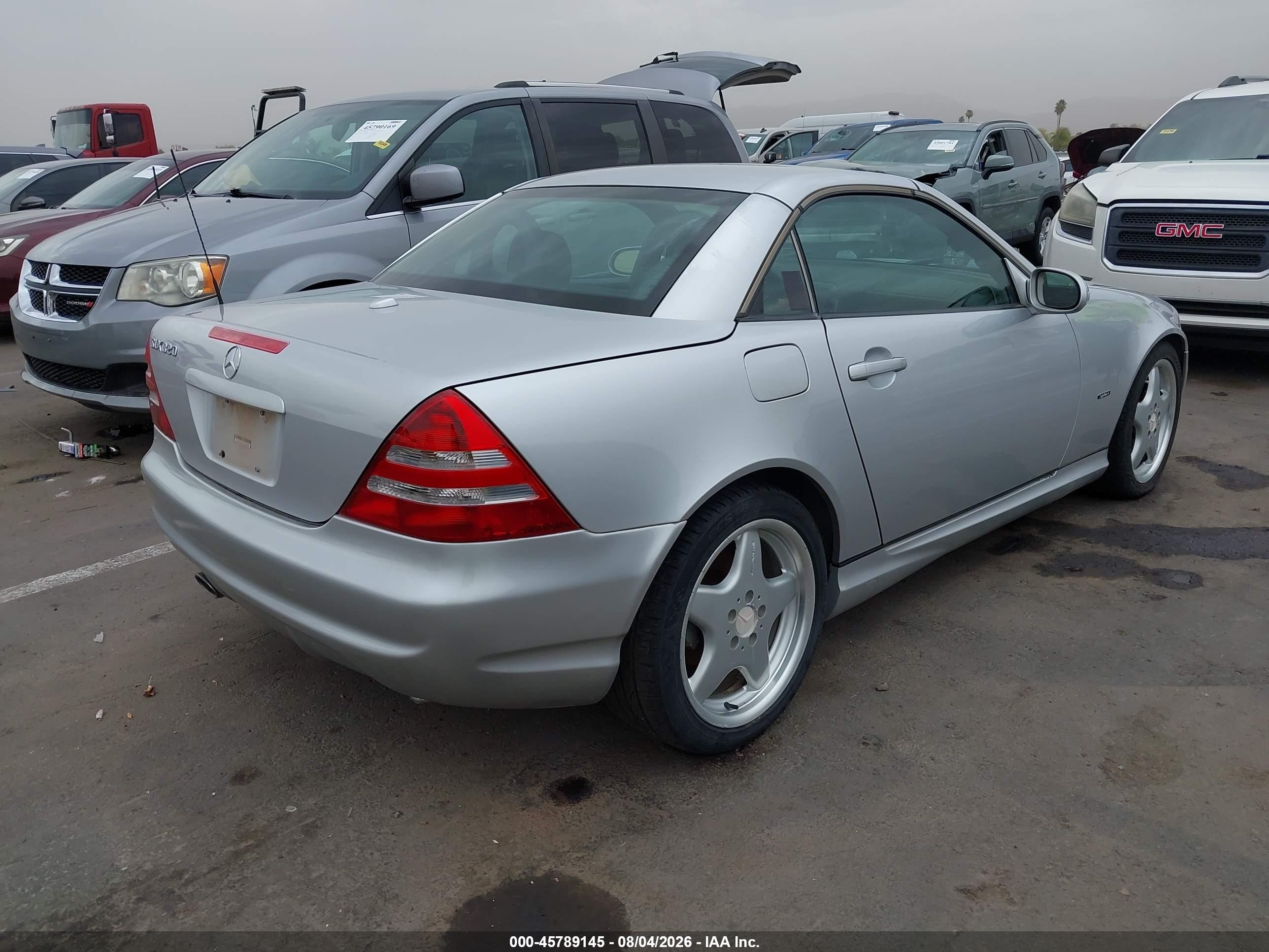 2001 Mercedes-benz Slk 320   Silver vin: WDBKK65F71F200034
