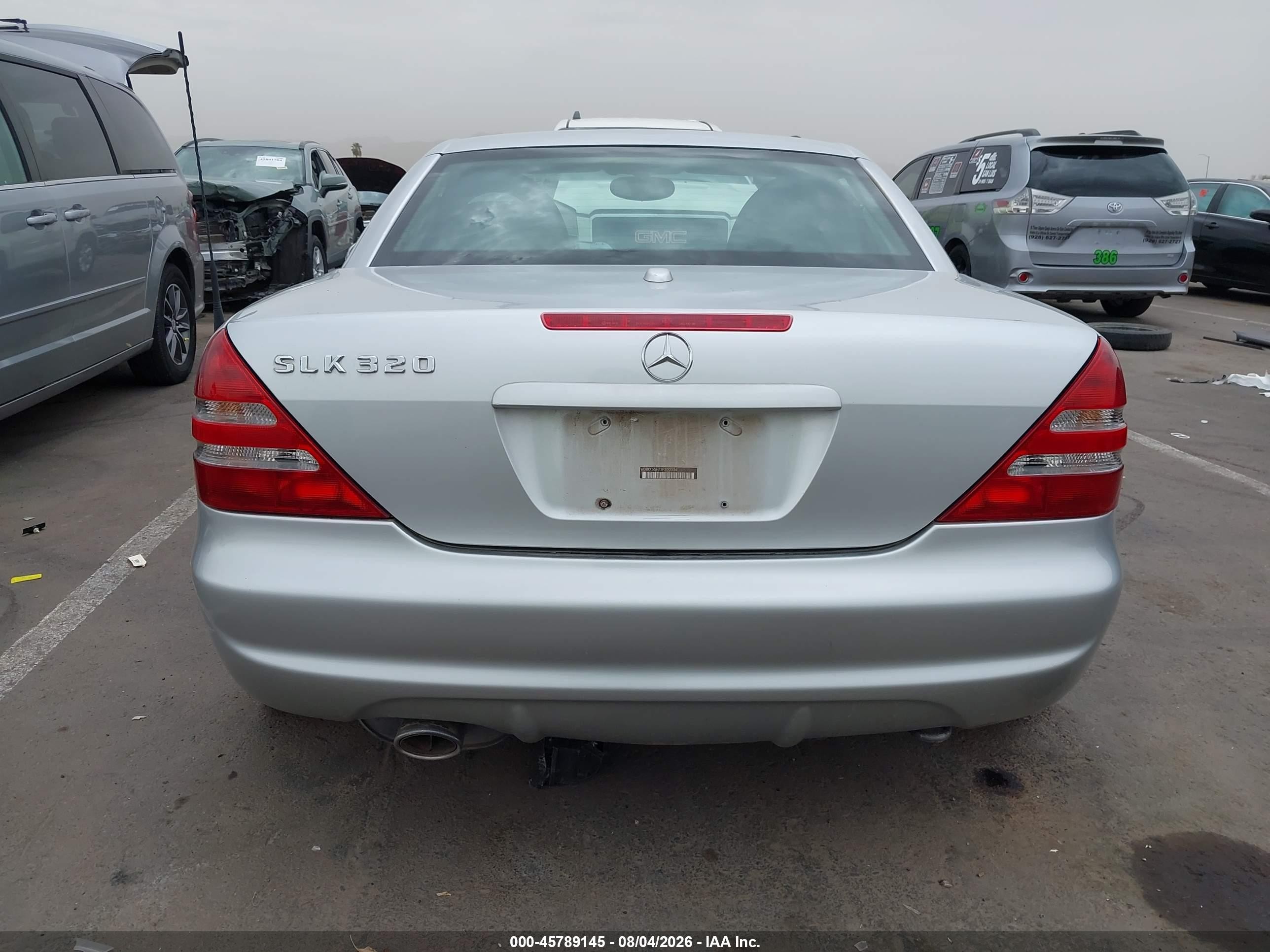 2001 Mercedes-benz Slk 320   Silver vin: WDBKK65F71F200034