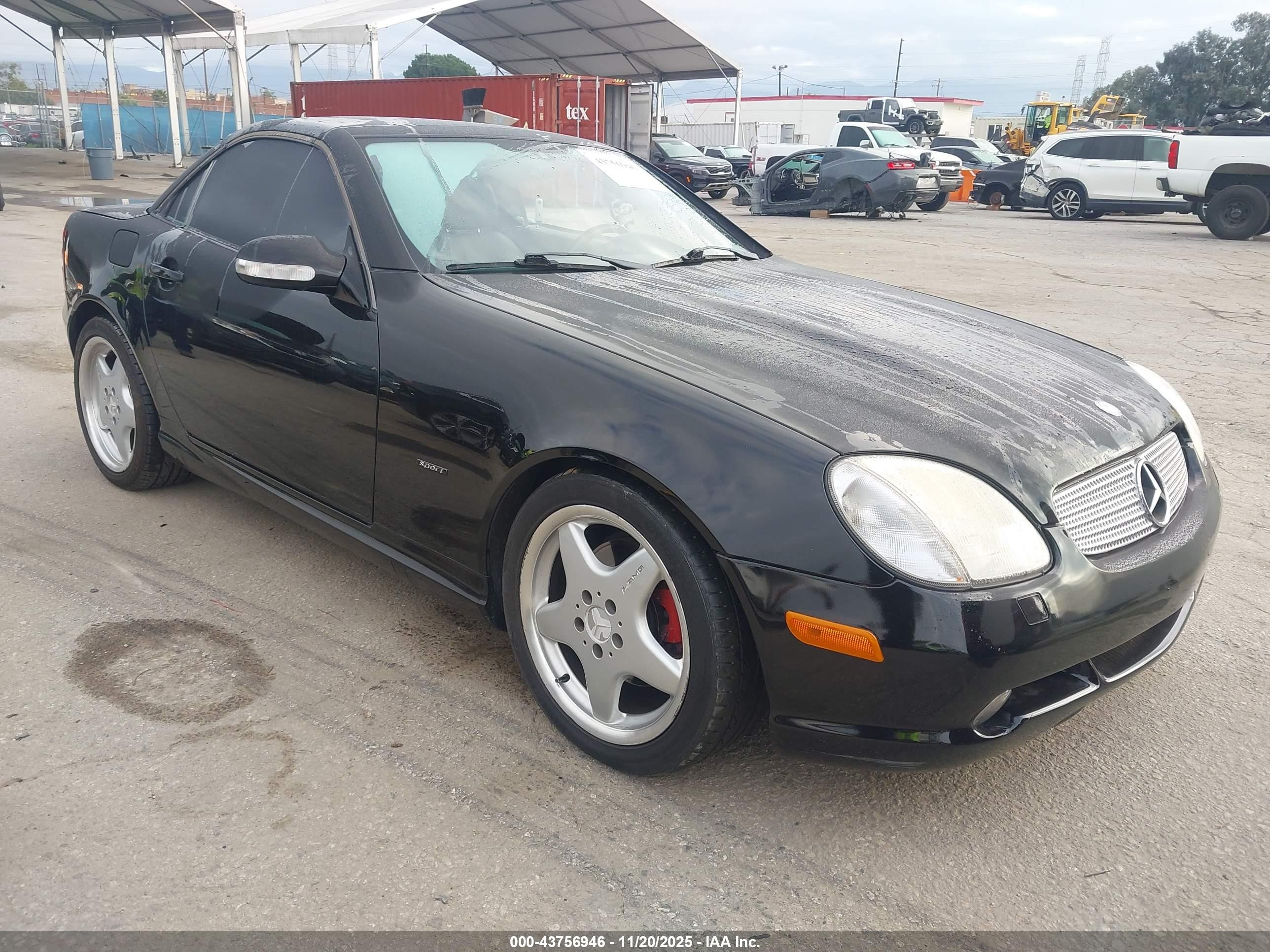 2001 Mercedes-benz Slk 320   Black vin: WDBKK65F71F223880