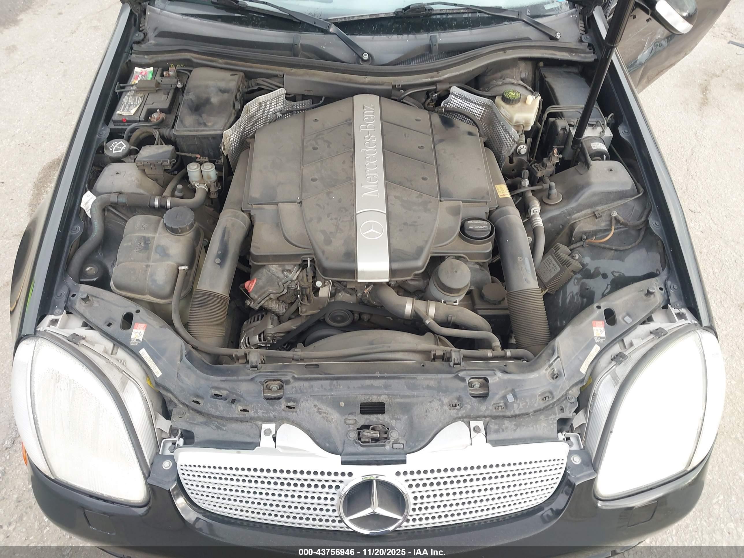 2001 Mercedes-benz Slk 320   Black vin: WDBKK65F71F223880