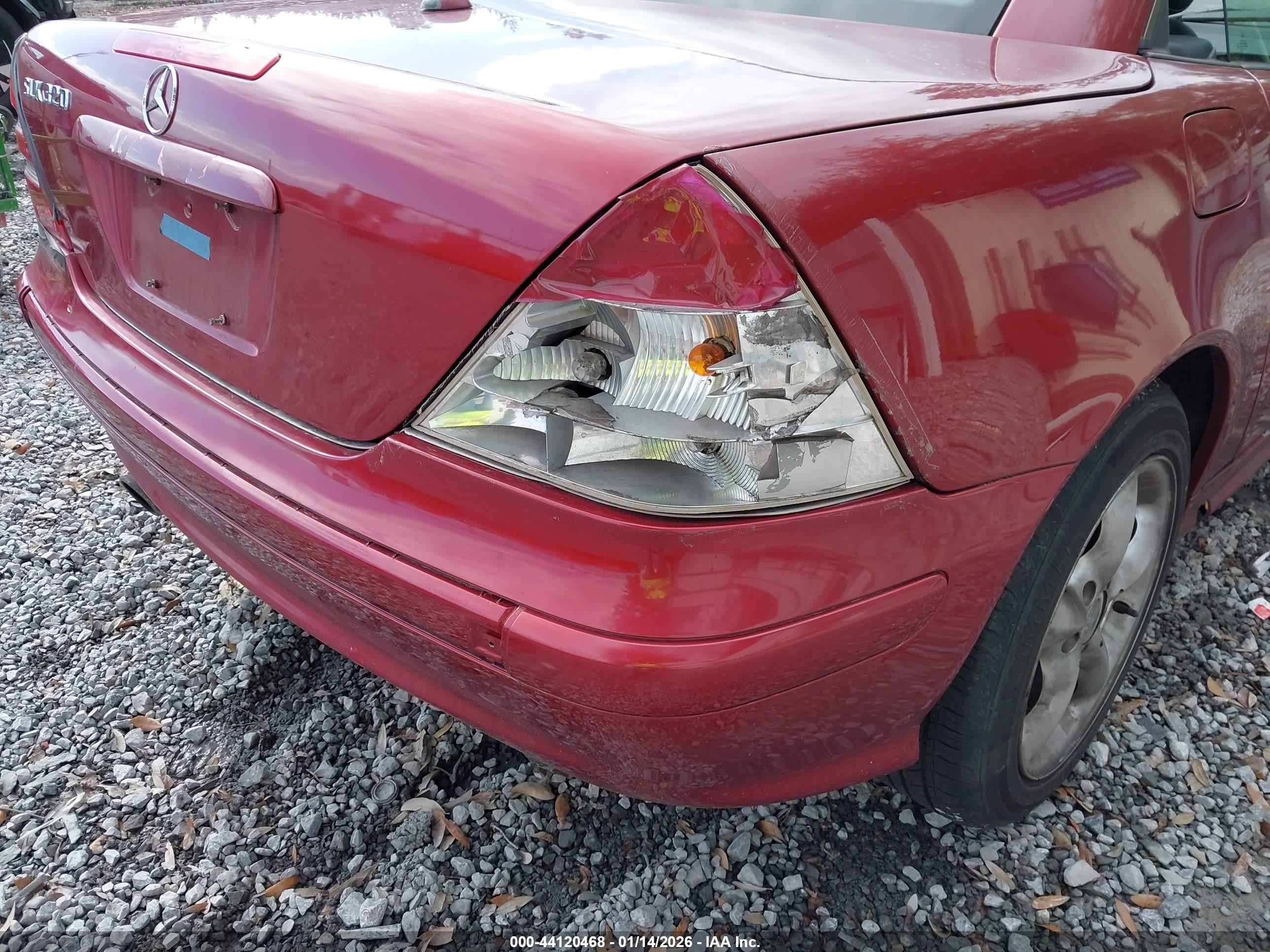 2001 Mercedes-benz Slk 320   Red vin: WDBKK65F71F226794