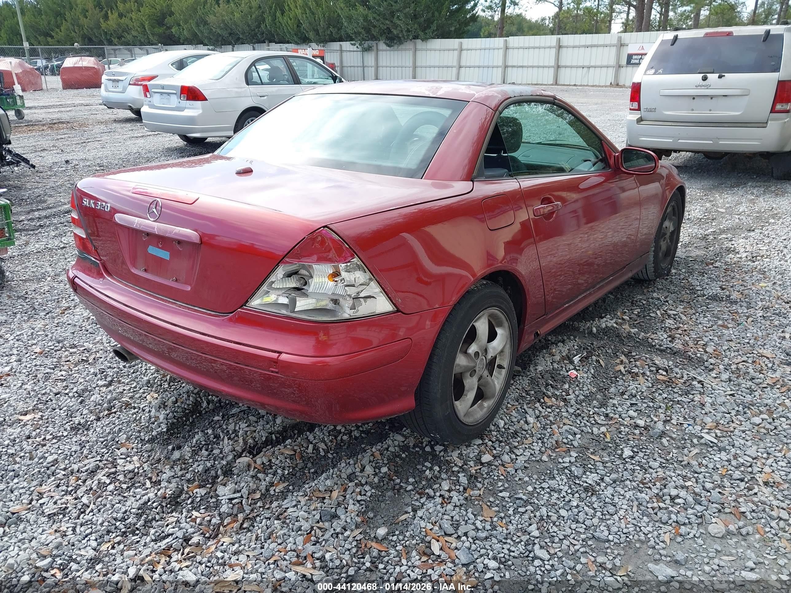 2001 Mercedes-benz Slk 320   Red vin: WDBKK65F71F226794