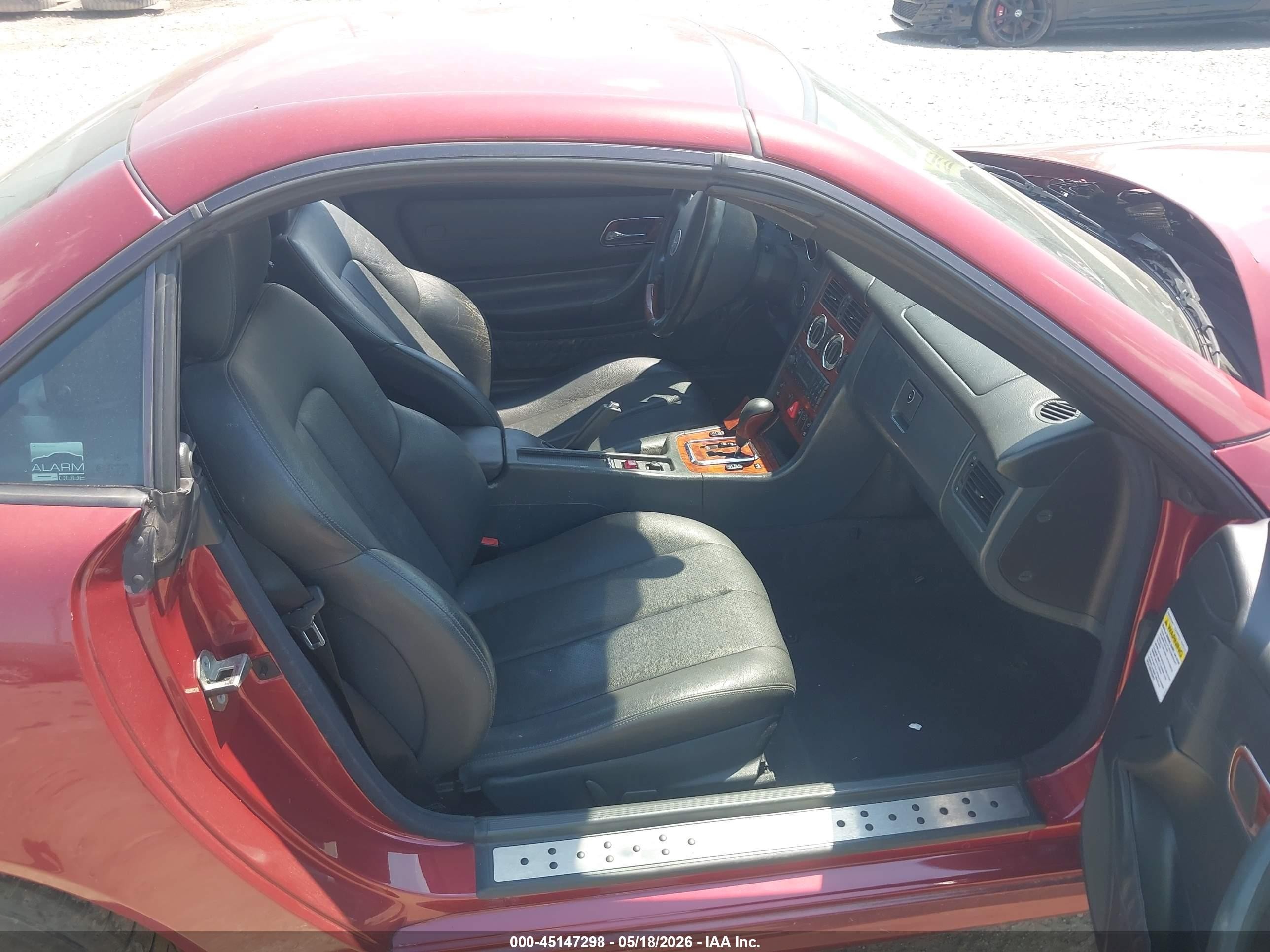 2003 Mercedes-benz Slk 320   Red vin: WDBKK65F73F285542