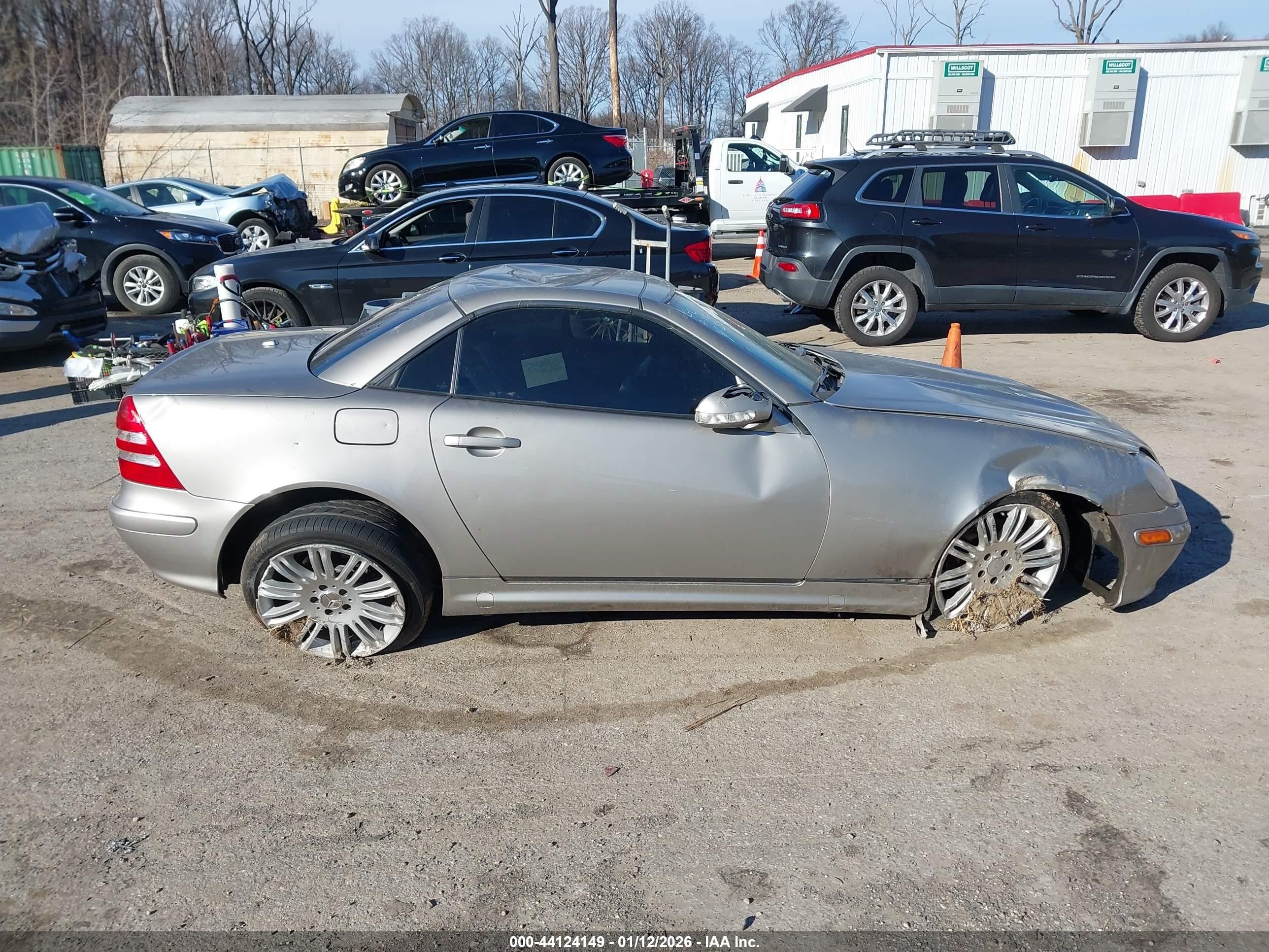 2003 Mercedes-benz Slk 320   Silver vin: WDBKK65F73F285928