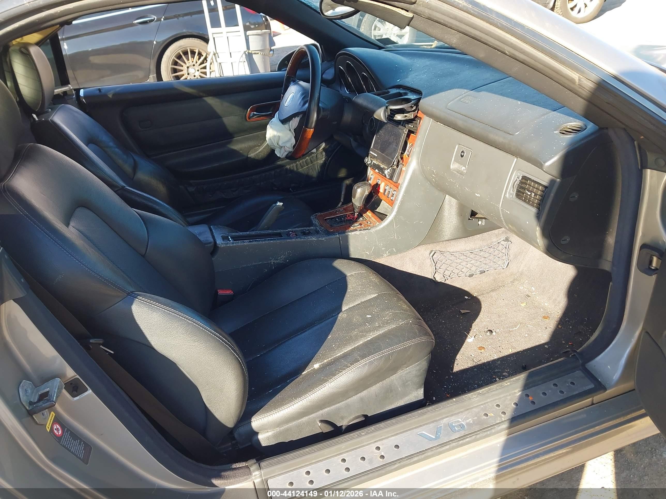 2003 Mercedes-benz Slk 320   Silver vin: WDBKK65F73F285928