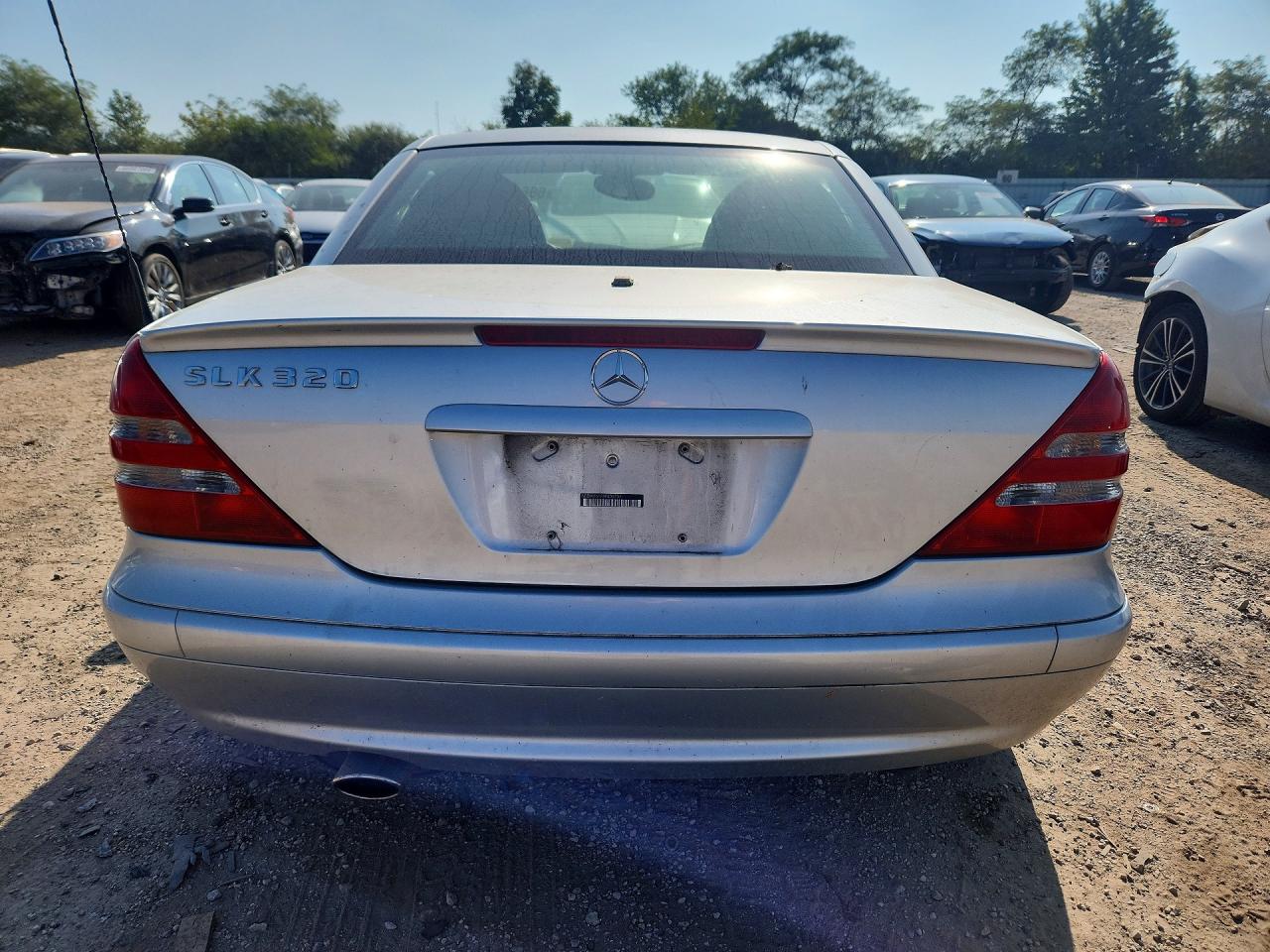 2004 Mercedes-benz Slk 320 Silver vin: WDBKK65F74F304737