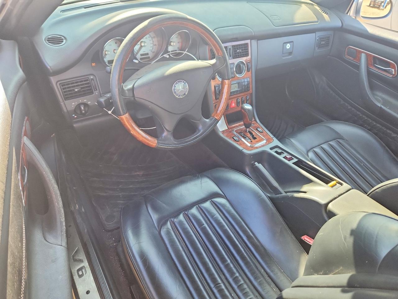 2004 Mercedes-benz Slk 320 Silver vin: WDBKK65F74F304737
