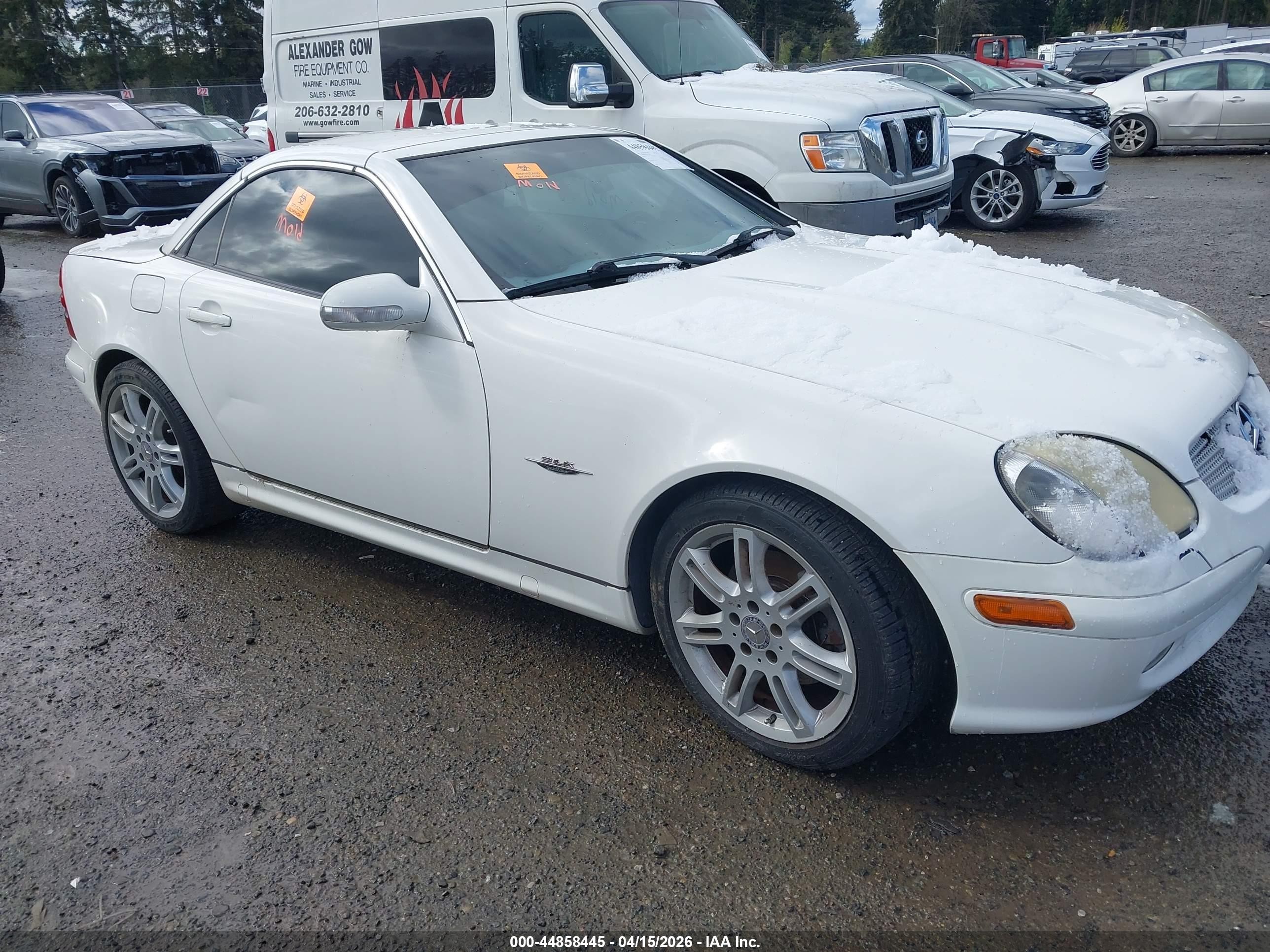 2004 Mercedes-benz Slk 320   Белый vin: WDBKK65F74F311204