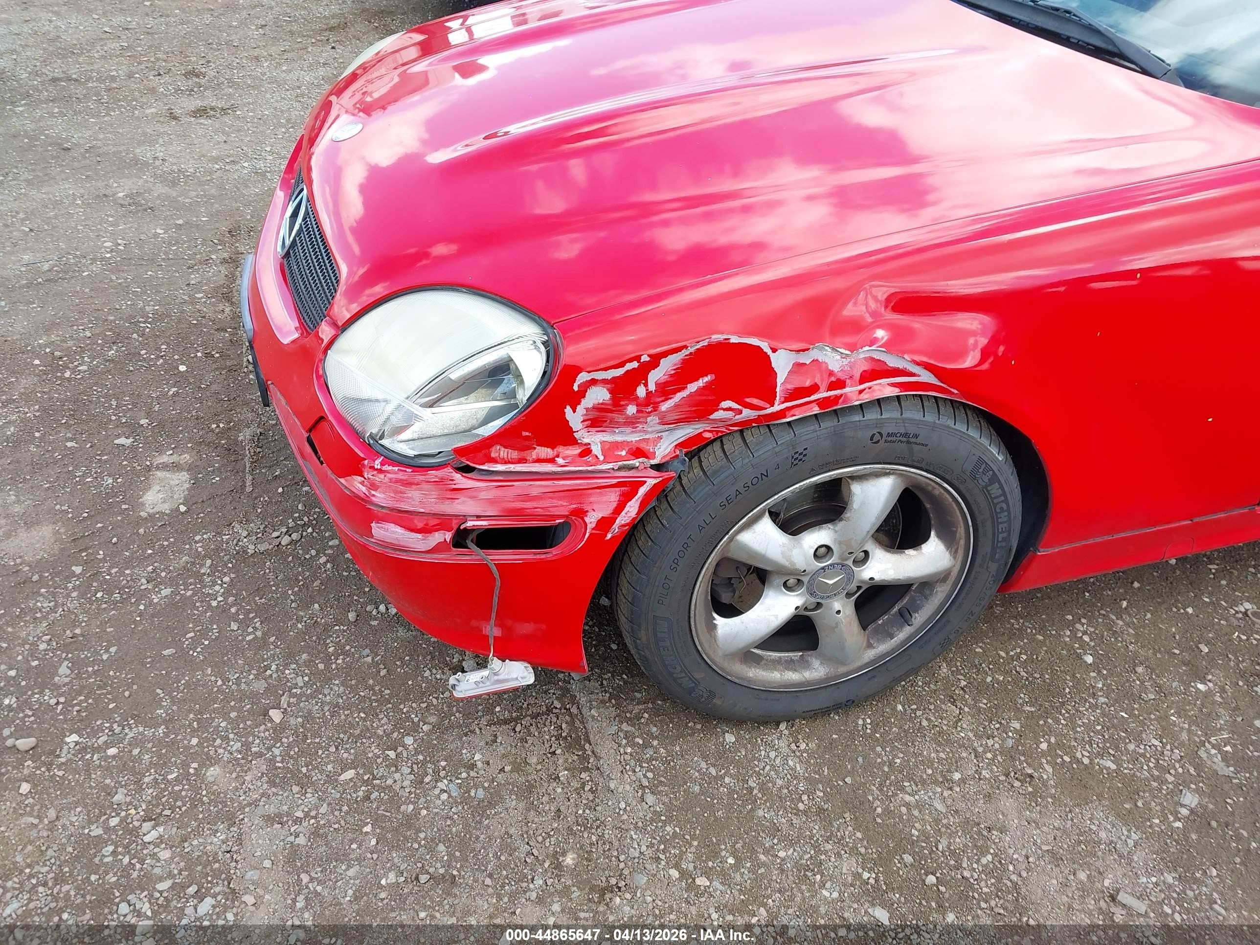 2001 Mercedes-benz Slk 320   Red vin: WDBKK65F81F207803