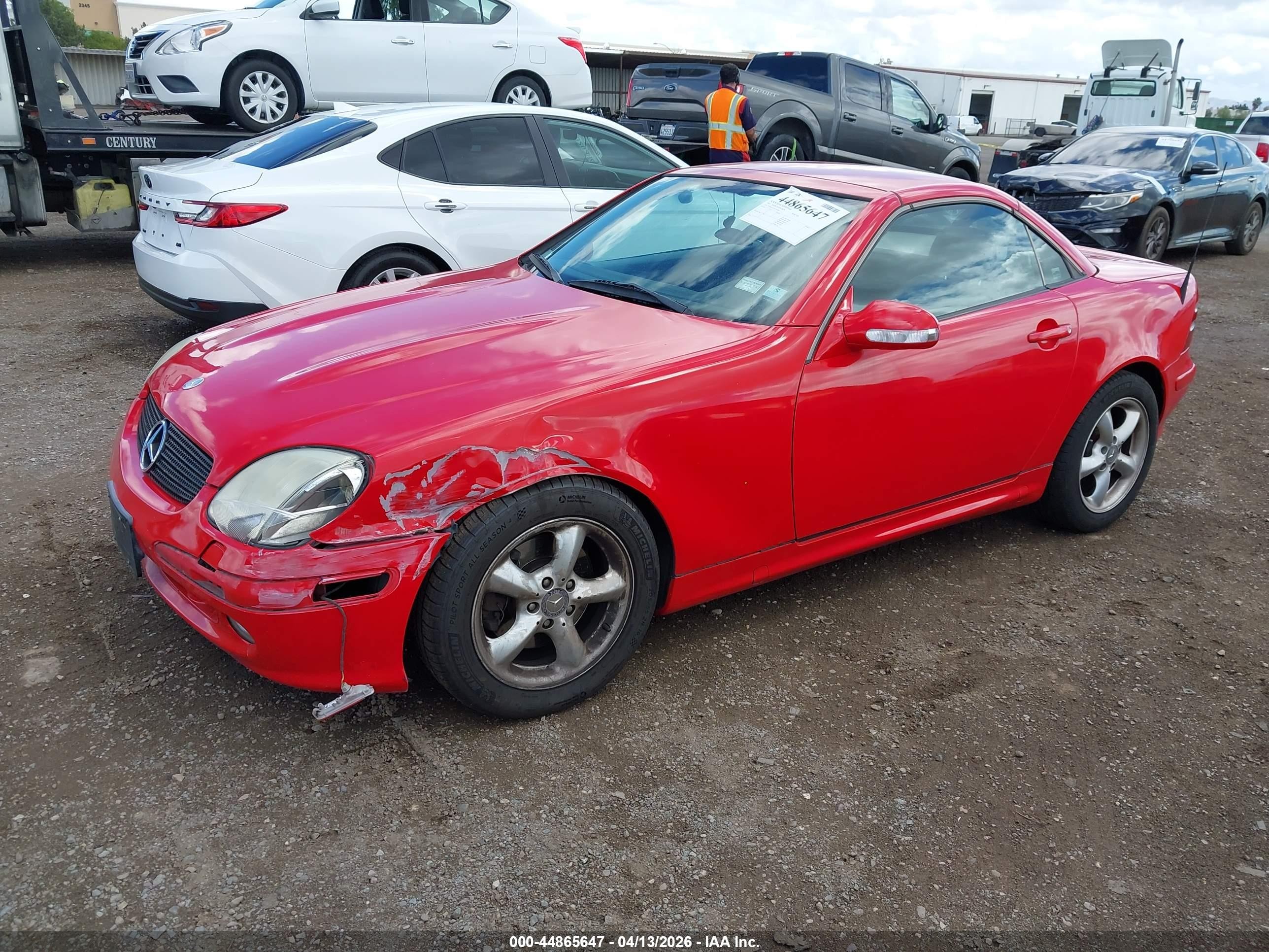 2001 Mercedes-benz Slk 320   Red vin: WDBKK65F81F207803