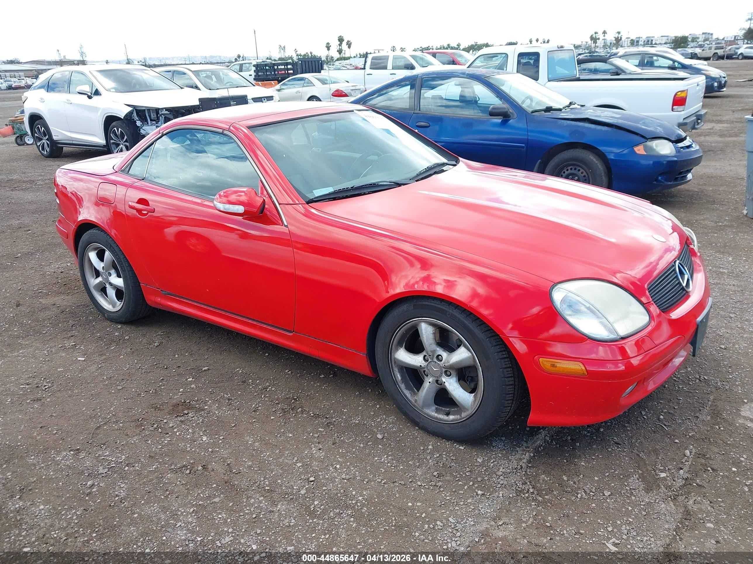 2001 Mercedes-benz Slk 320   Red vin: WDBKK65F81F207803