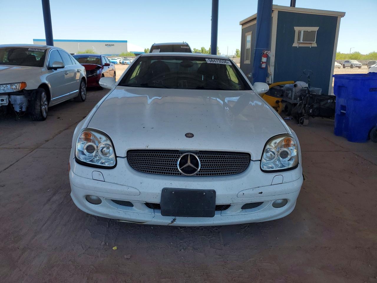 2001 Mercedes-benz Slk 320 White vin: WDBKK65F81F210099