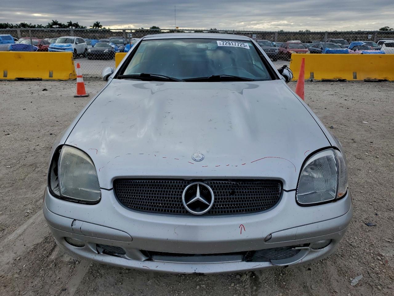 2001 Mercedes-benz Slk 320 Серебряный vin: WDBKK65F81F229445