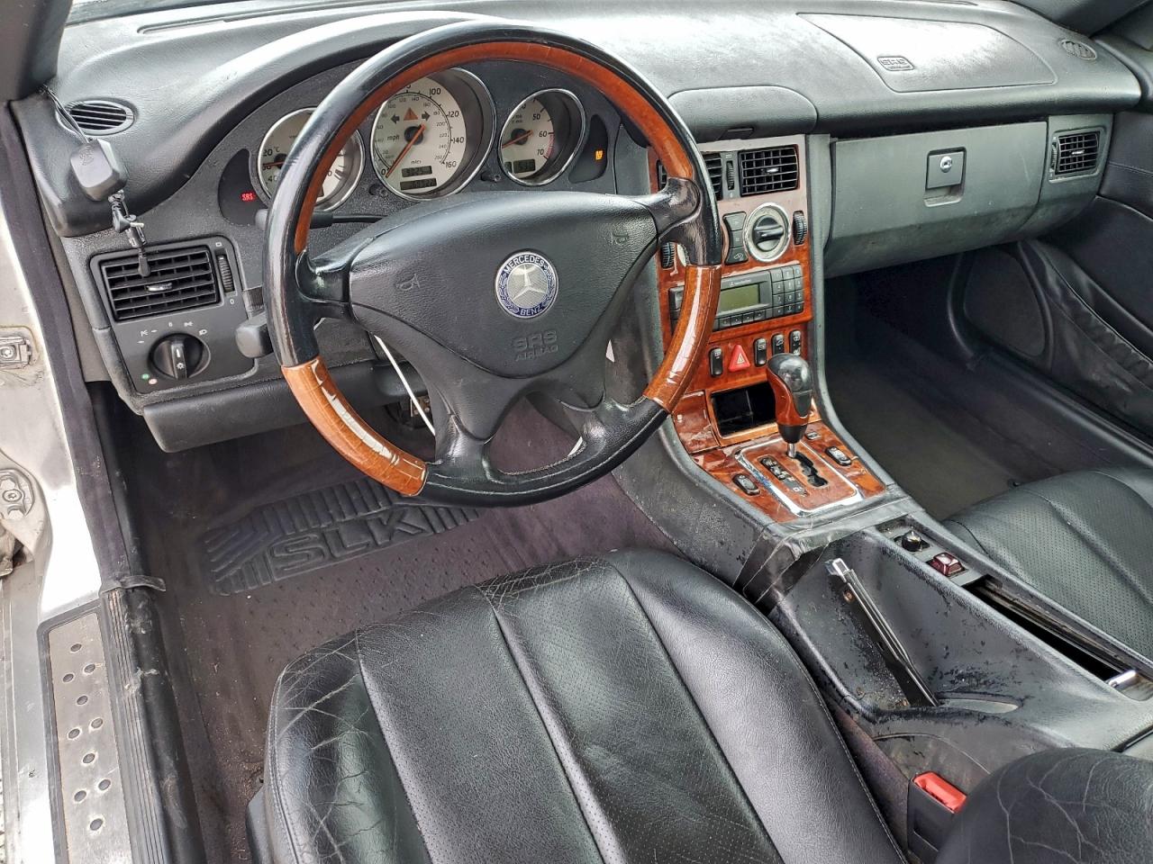 2001 Mercedes-benz Slk 320 Серебряный vin: WDBKK65F81F229445