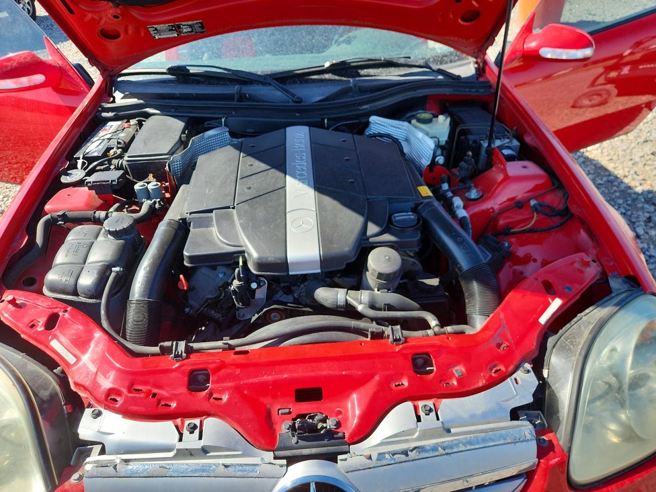 2002 Mercedes-benz Slk 320 Red vin: WDBKK65F82F238339