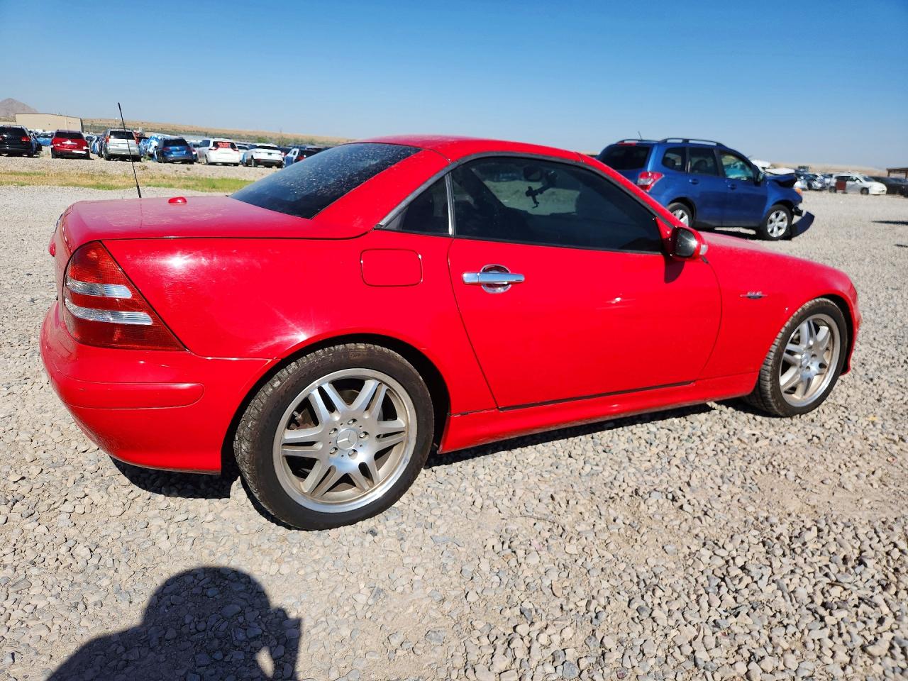 2002 Mercedes-benz Slk 320 Red vin: WDBKK65F82F238339